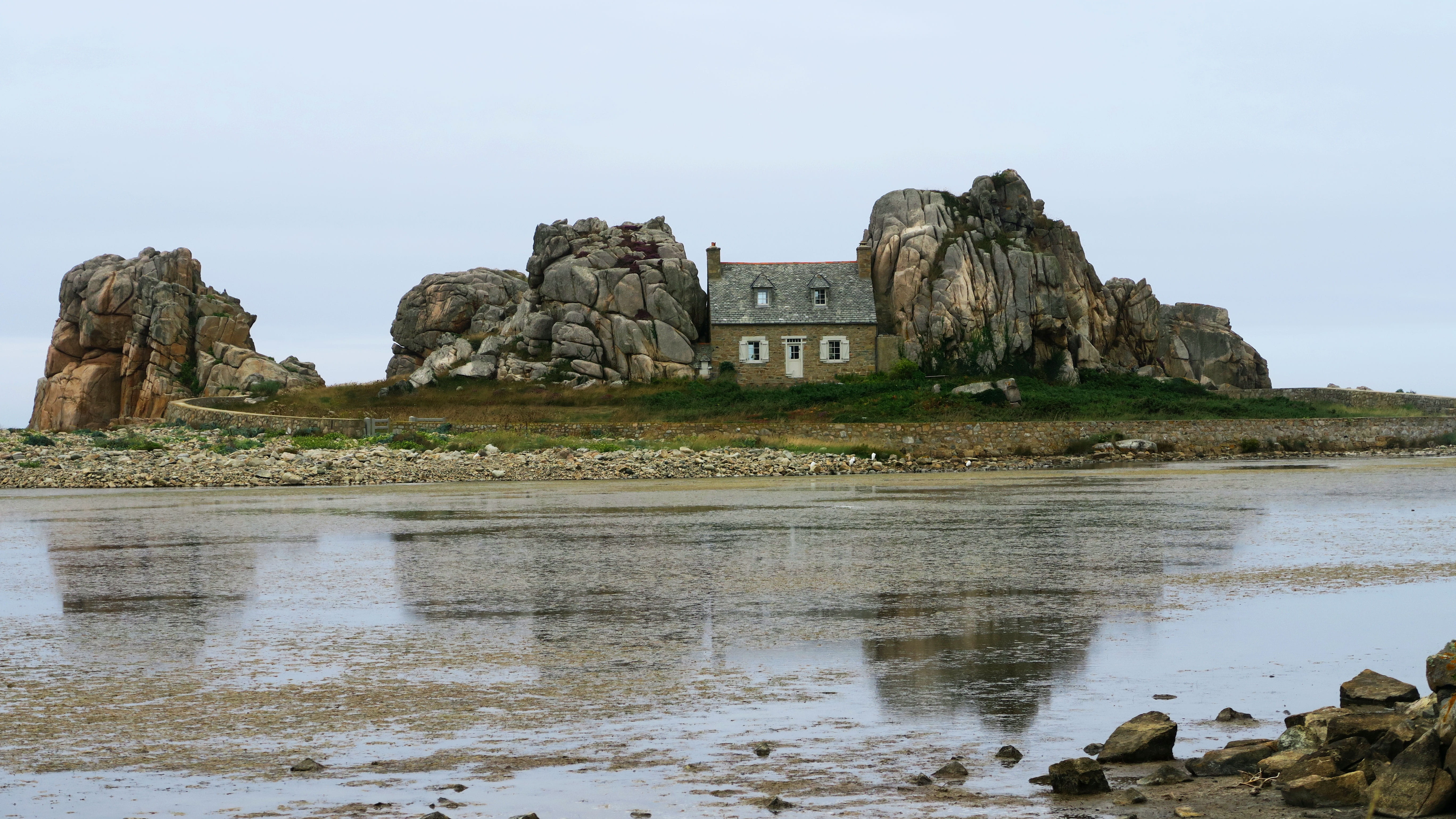 plougescan, castel, mn, brittany, sea, rock house, coastal