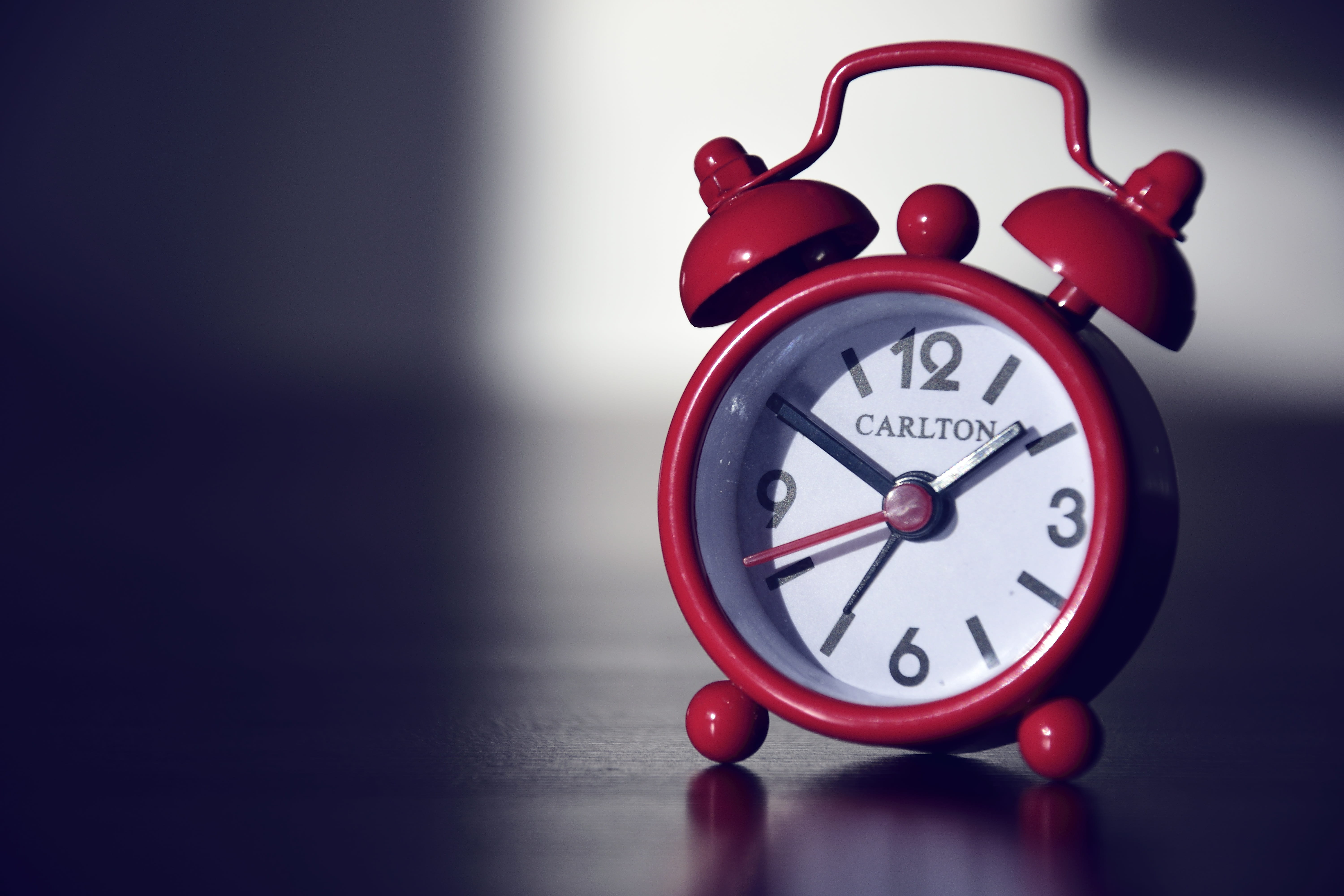 Red Carlton Alarm Clock, macro, time, indoors, accuracy, single object