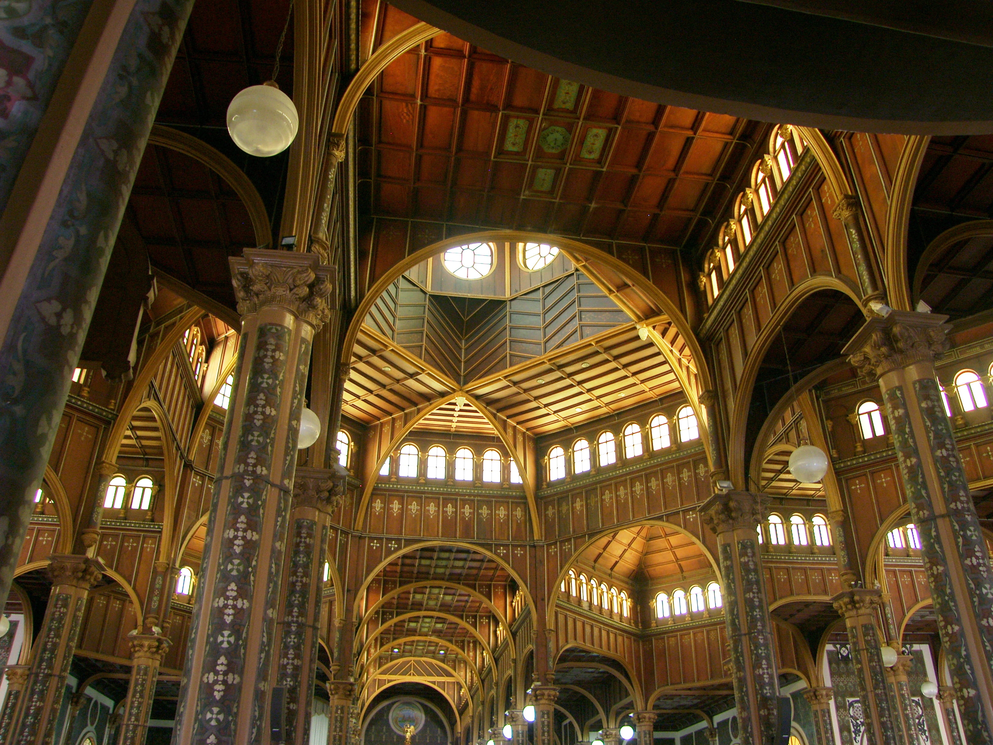 building with brown and red roof, architecture, church, cathedral