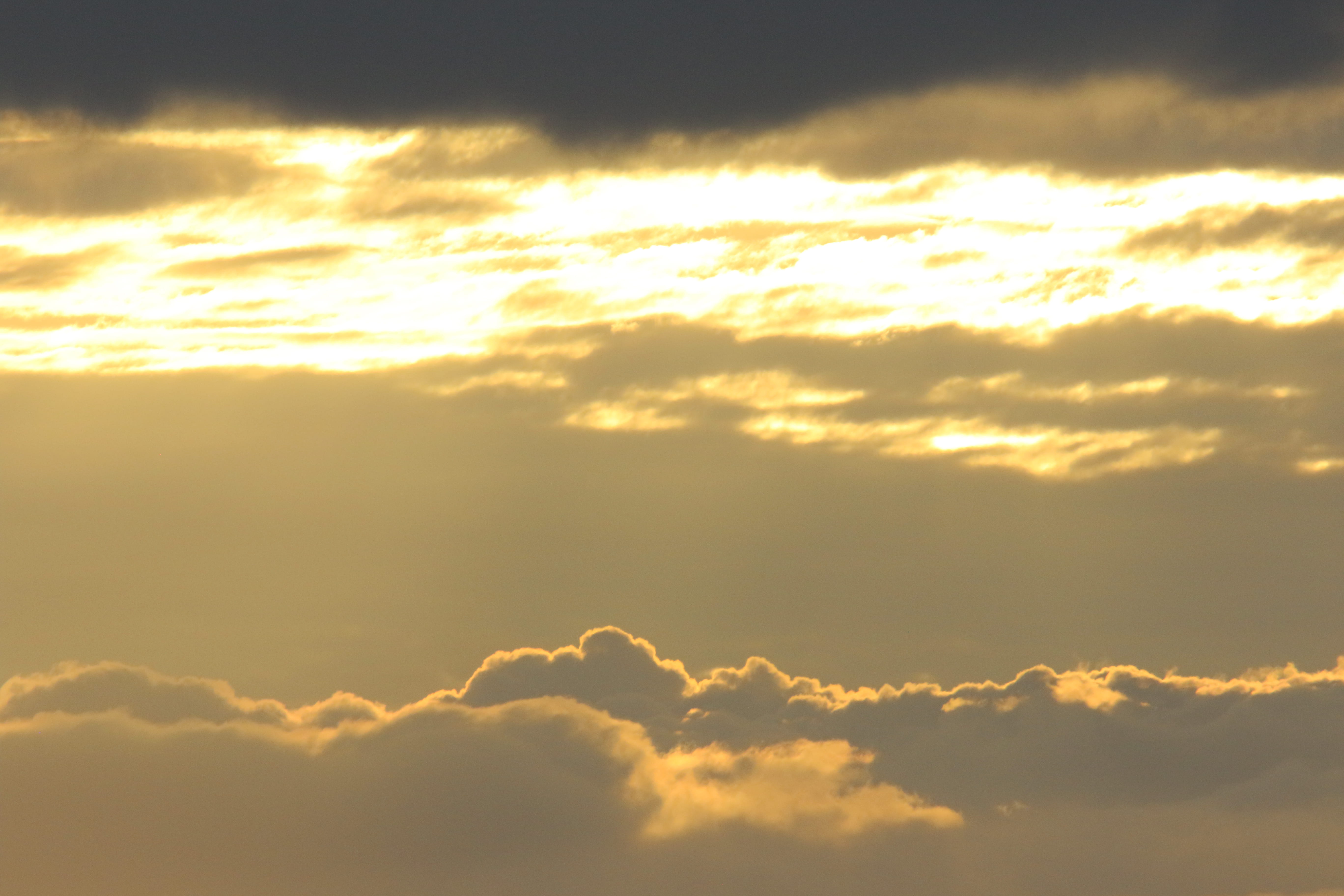 Sun Rays and Clouds, backlit, dark clouds, dawn, daylight, dramatic