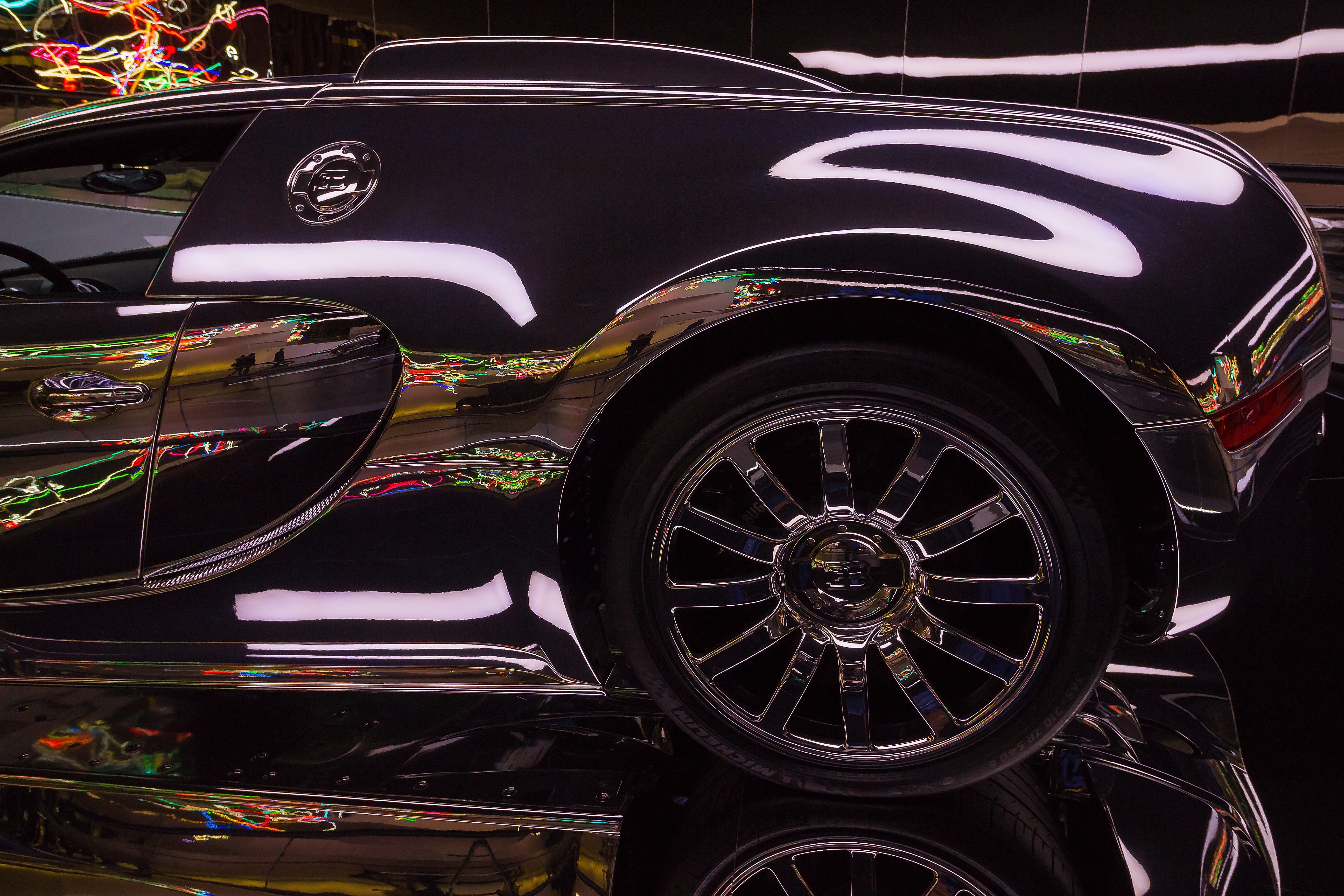 auto, mature, bugatti, veyron, rim, mirroring, light reflections