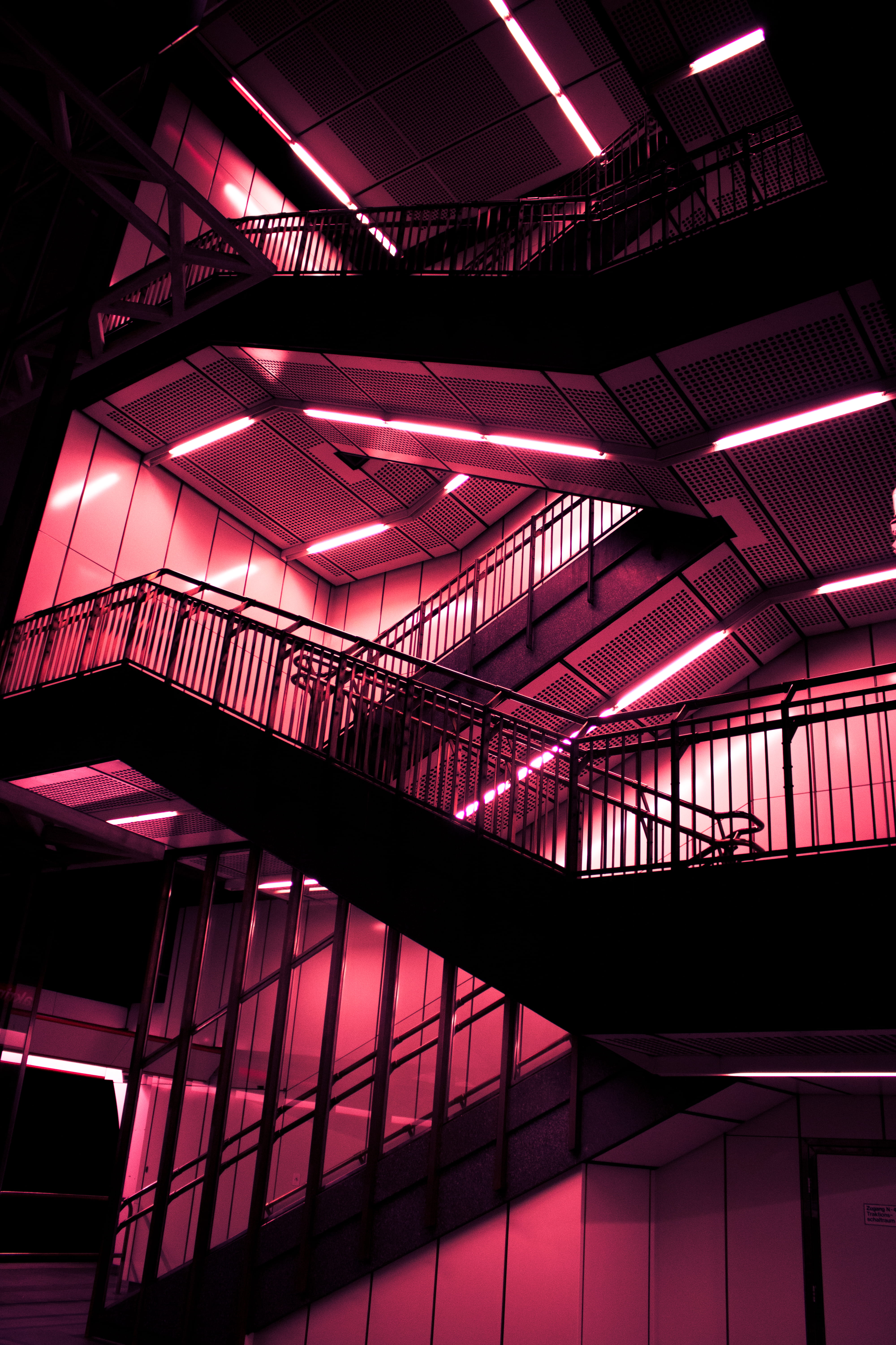 apartment interior, architecture, built structure, indoors, ceiling