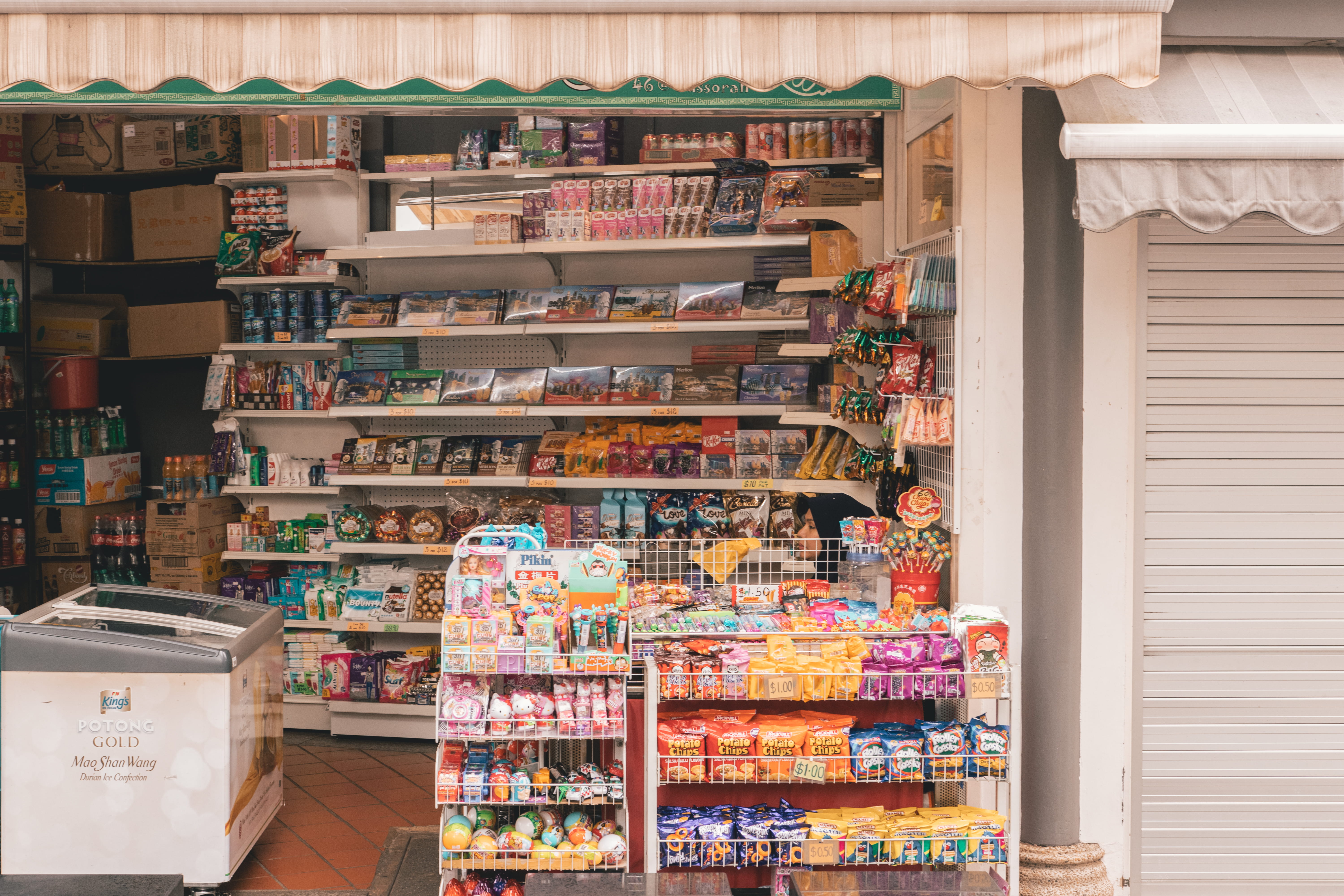 displayed products, choice, variation, large group of objects