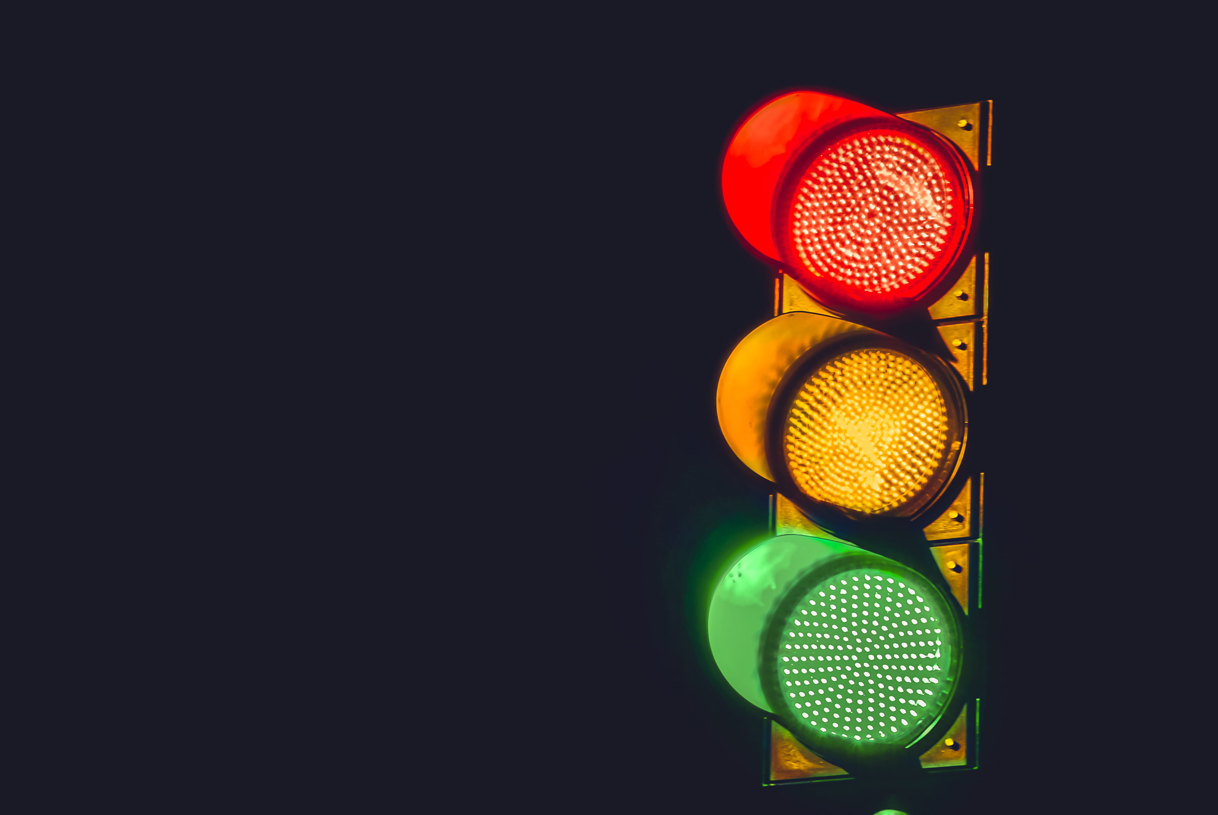 traffic light at night, amber, green, red, drive, traffic signal
