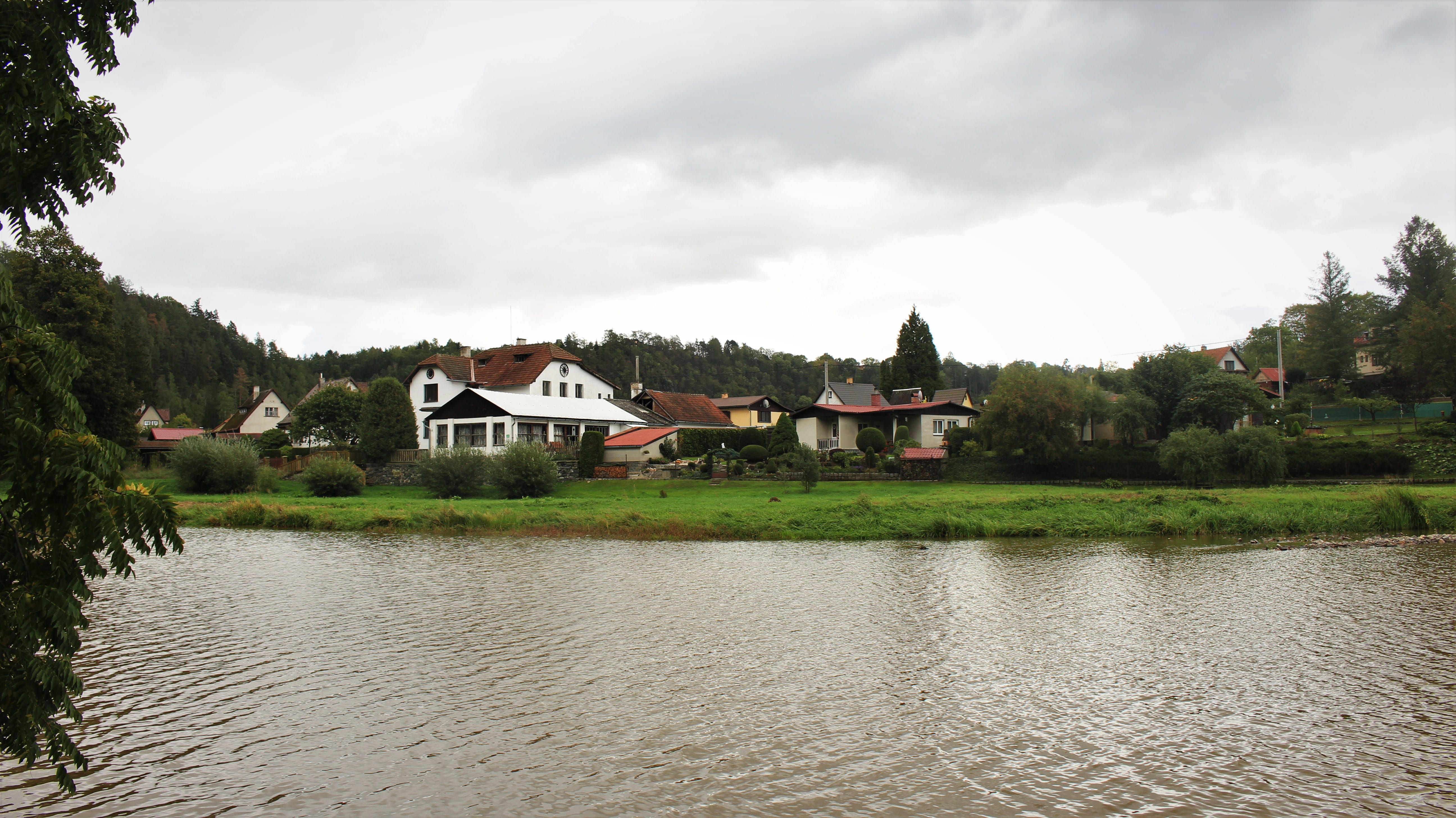 czechia, ledečko, building exterior, water, built structure