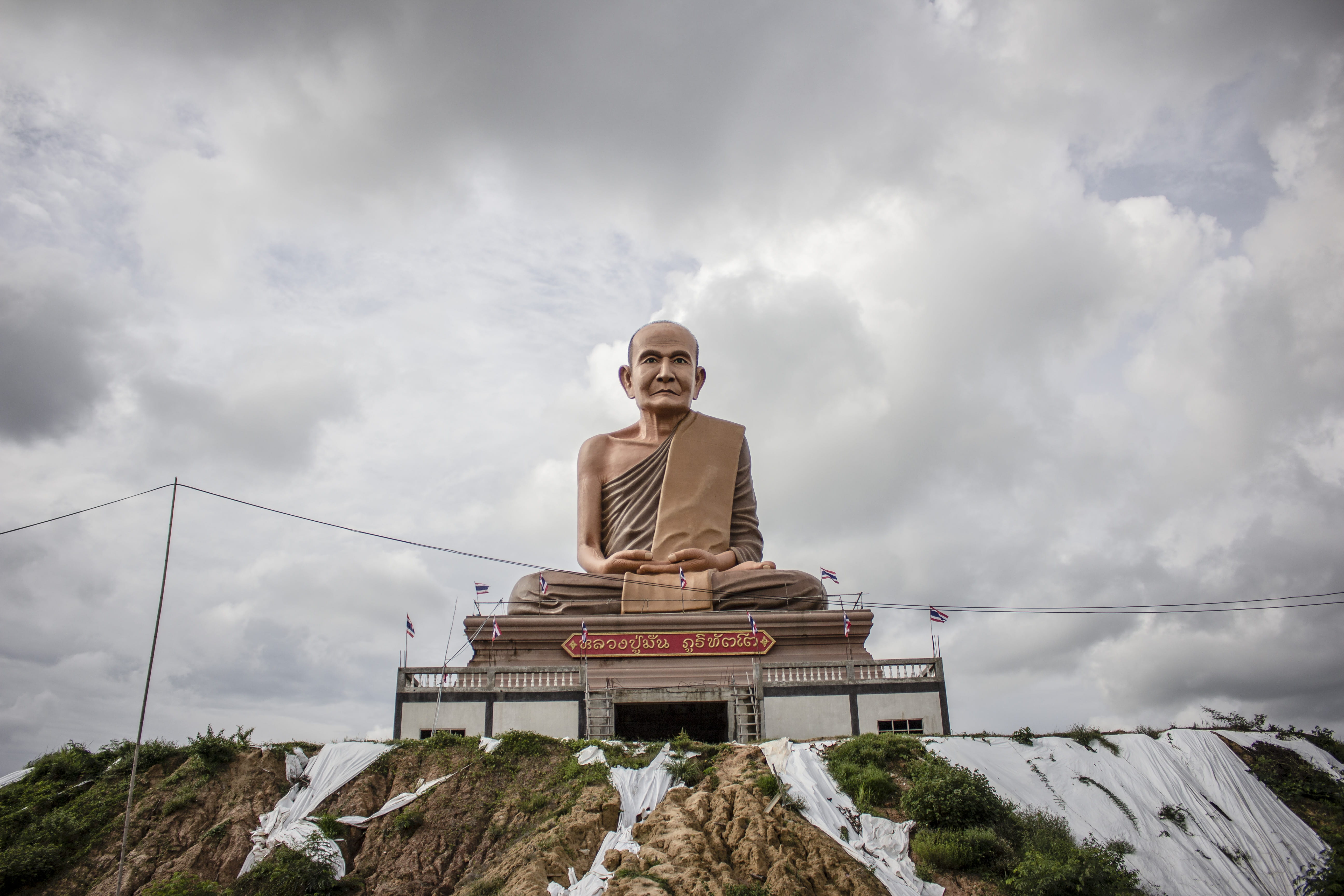 Brown Concrete Buddha Building, architecture, clouds, daylight
