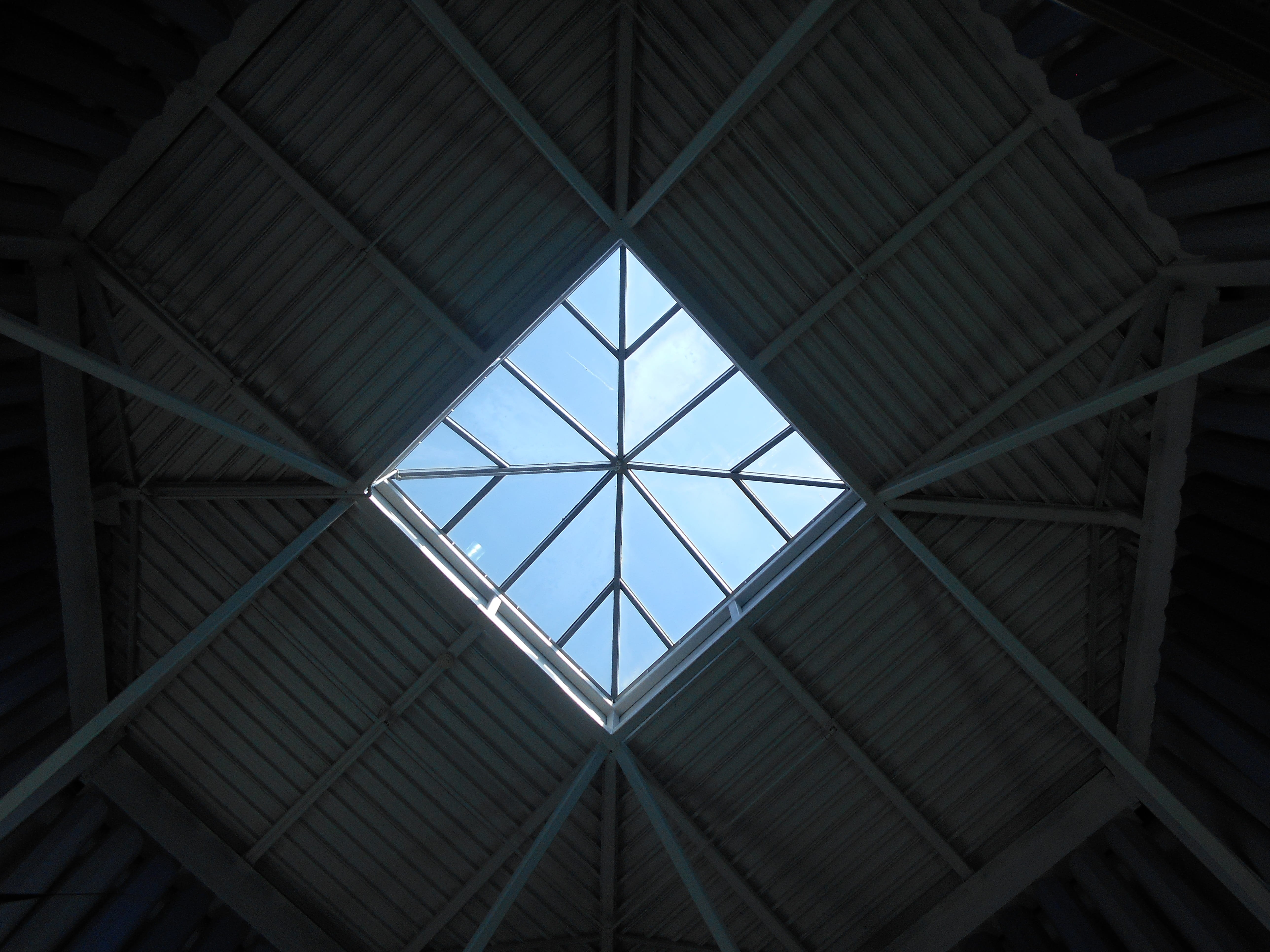skylight, architecture, diamond, ceiling, built structure, low angle view