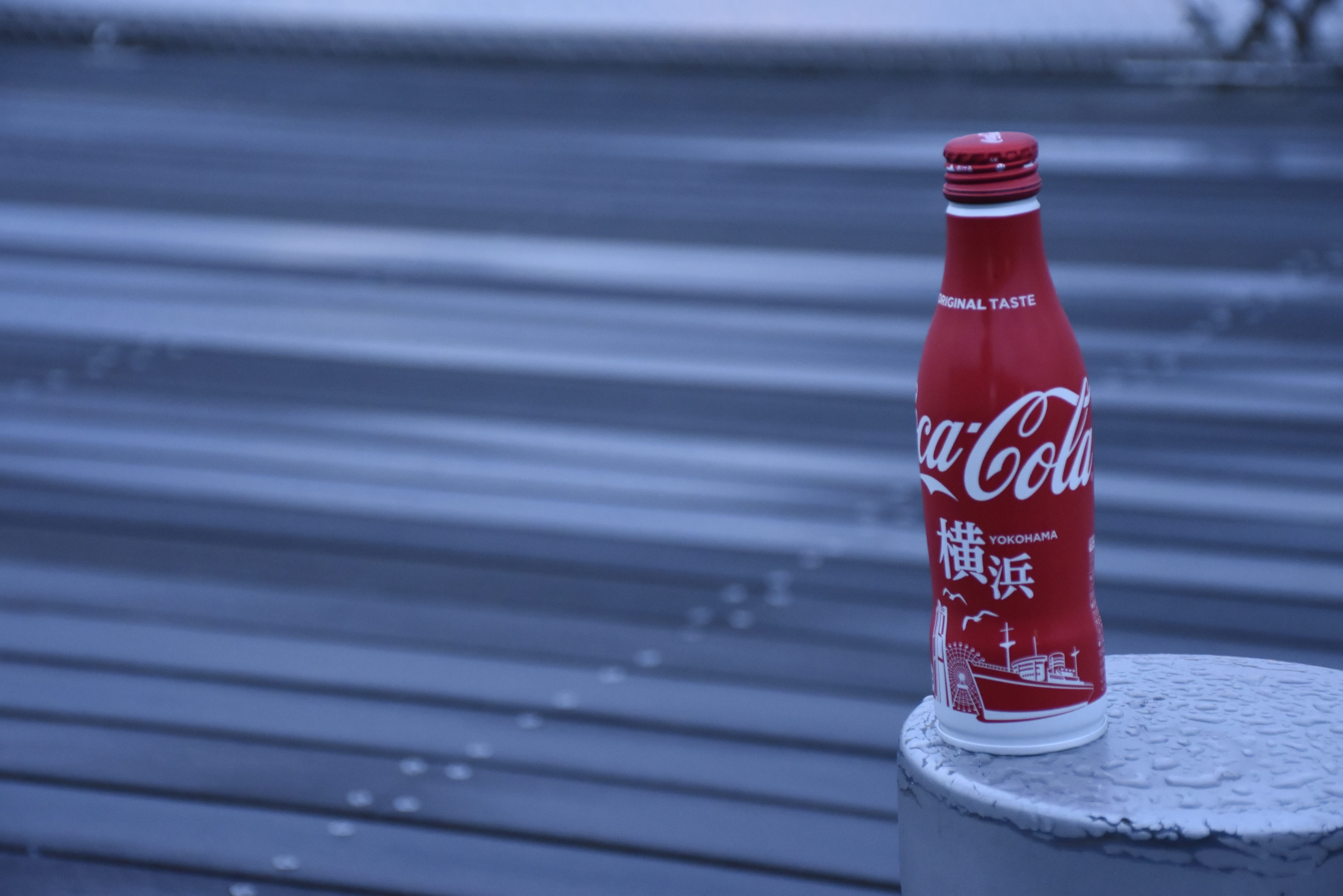yokohama, coca-cola, japan, drink, coke, carbonate, retro, red