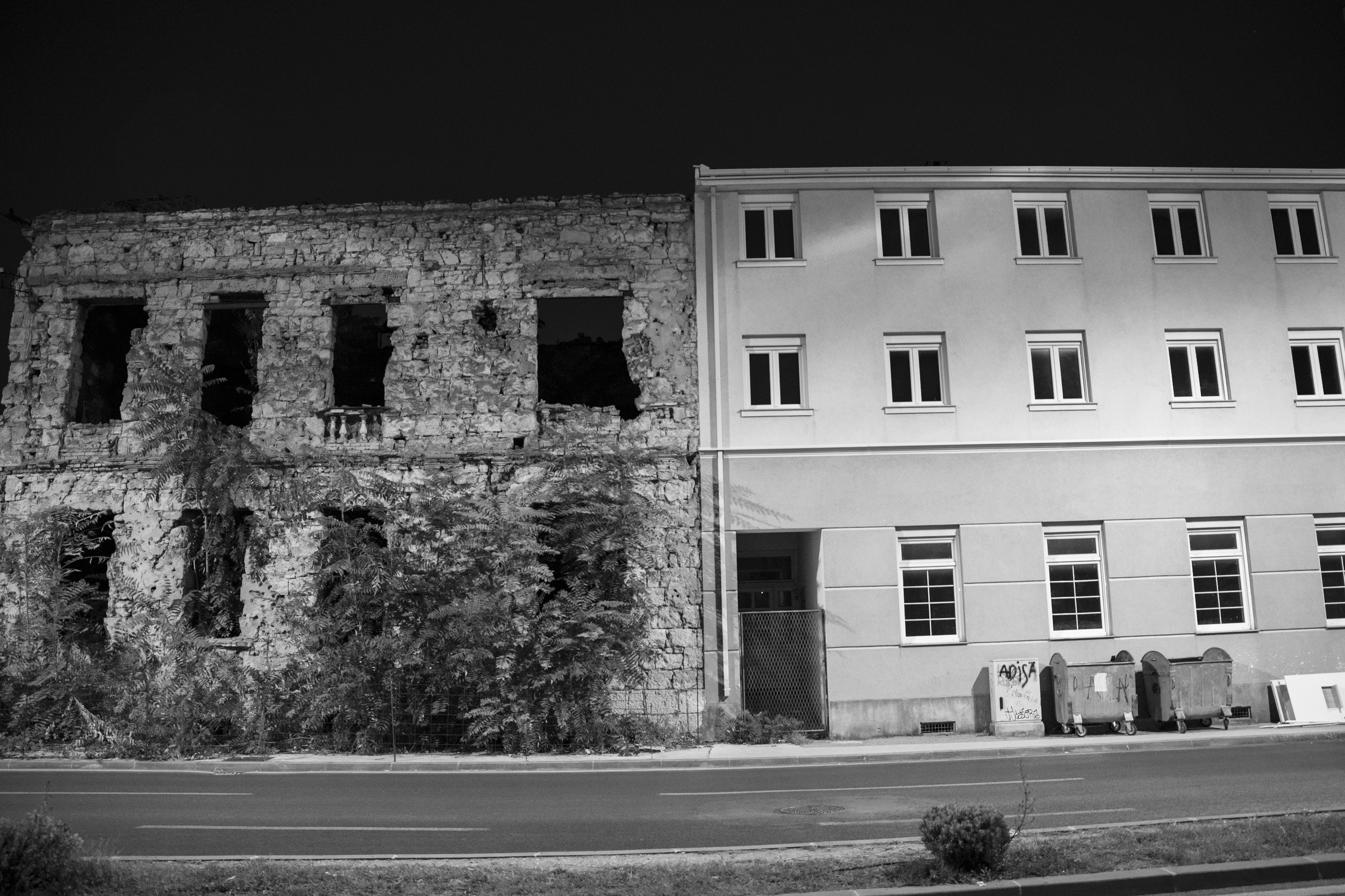 building exterior, architecture, built structure, window, night