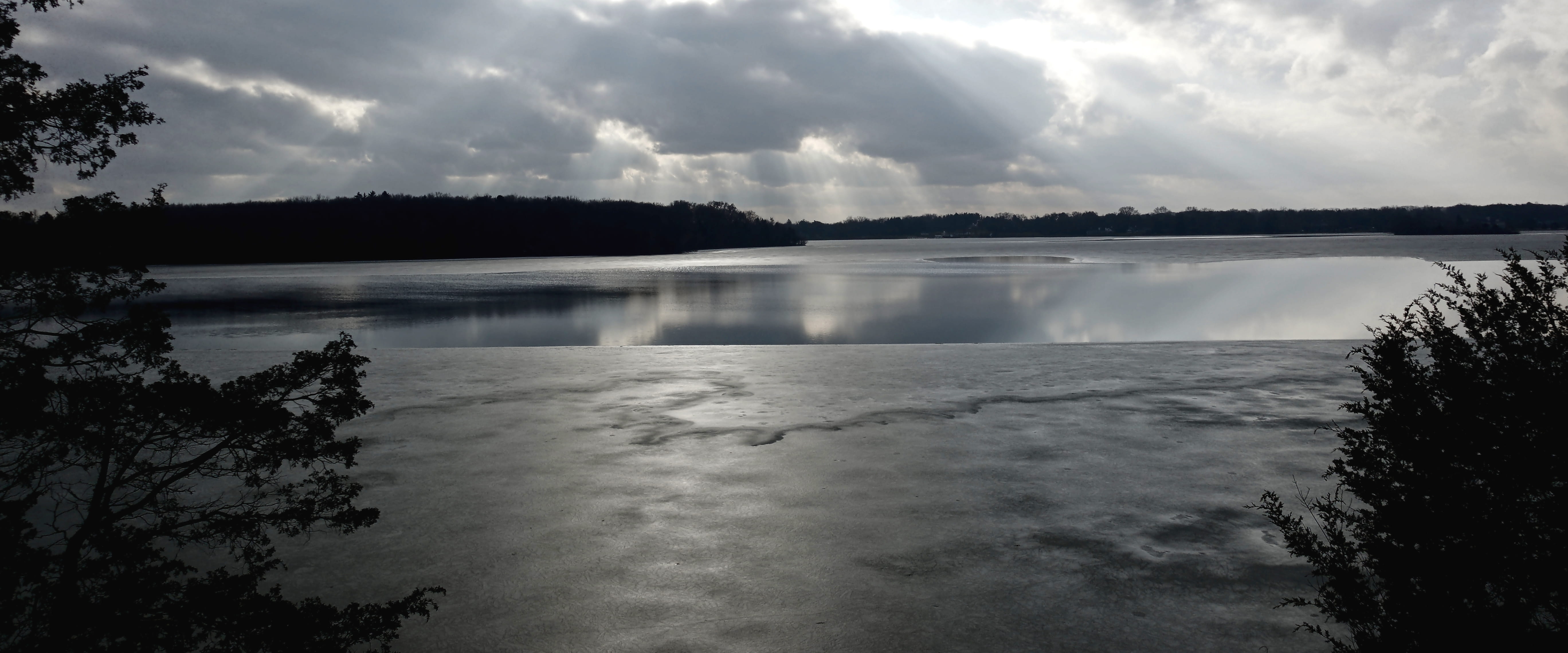 lake, sunrays, clouds, ice, water, reflection, trees, cloud - sky