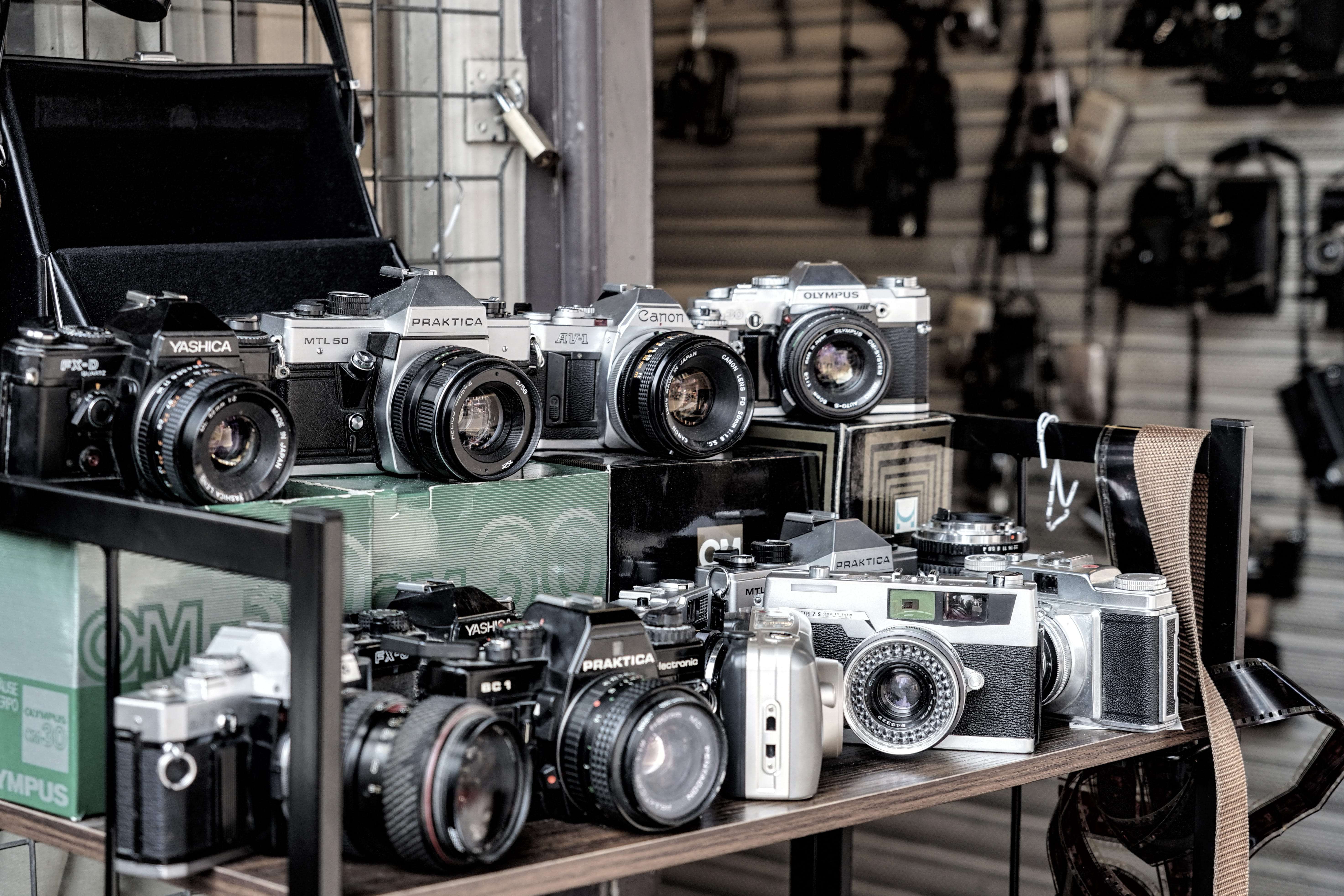 electronics, camera, digital camera, video camera, alloy wheel