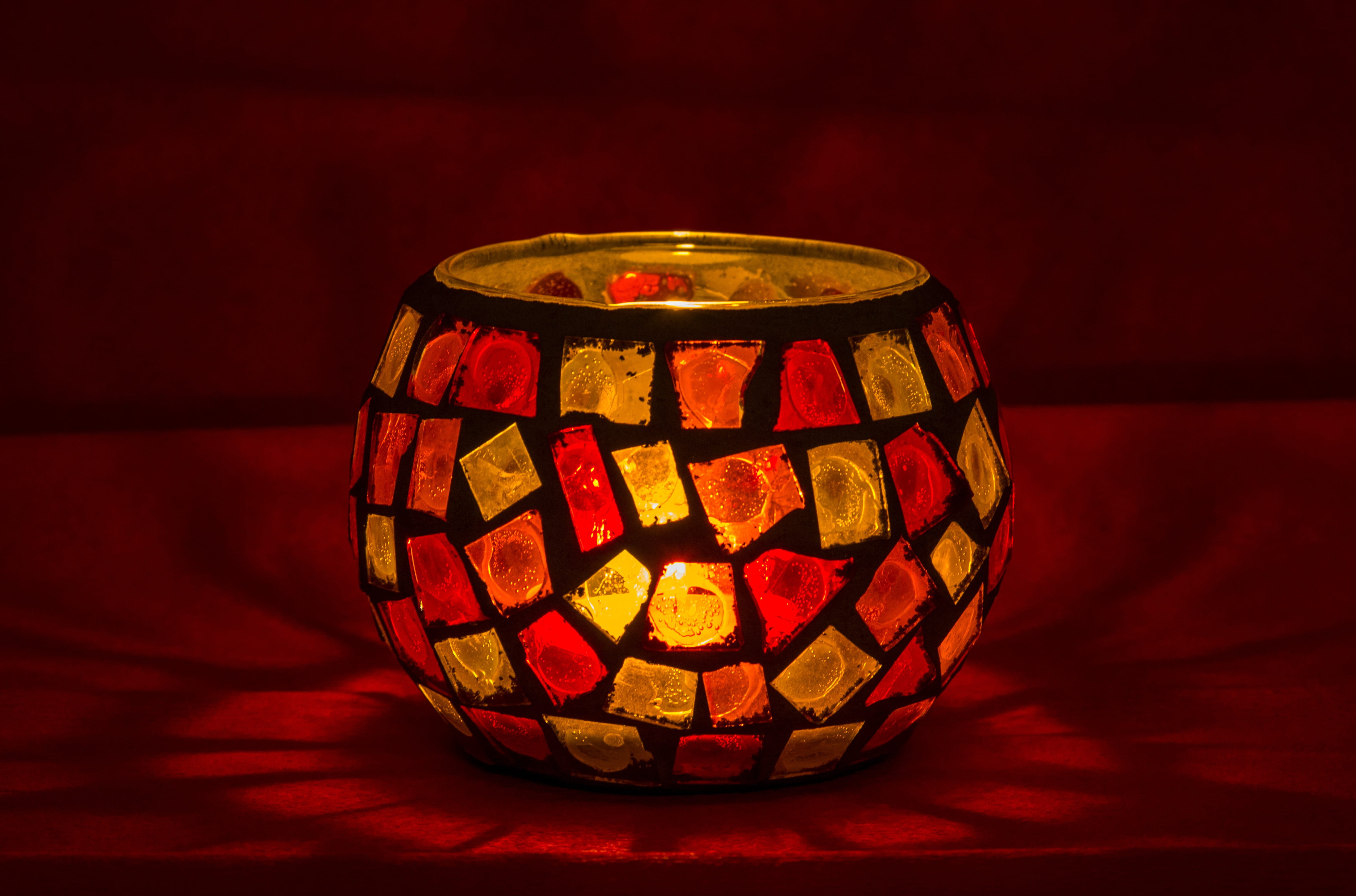 candlelight, red, atmosphere, decoration, indoors, single object