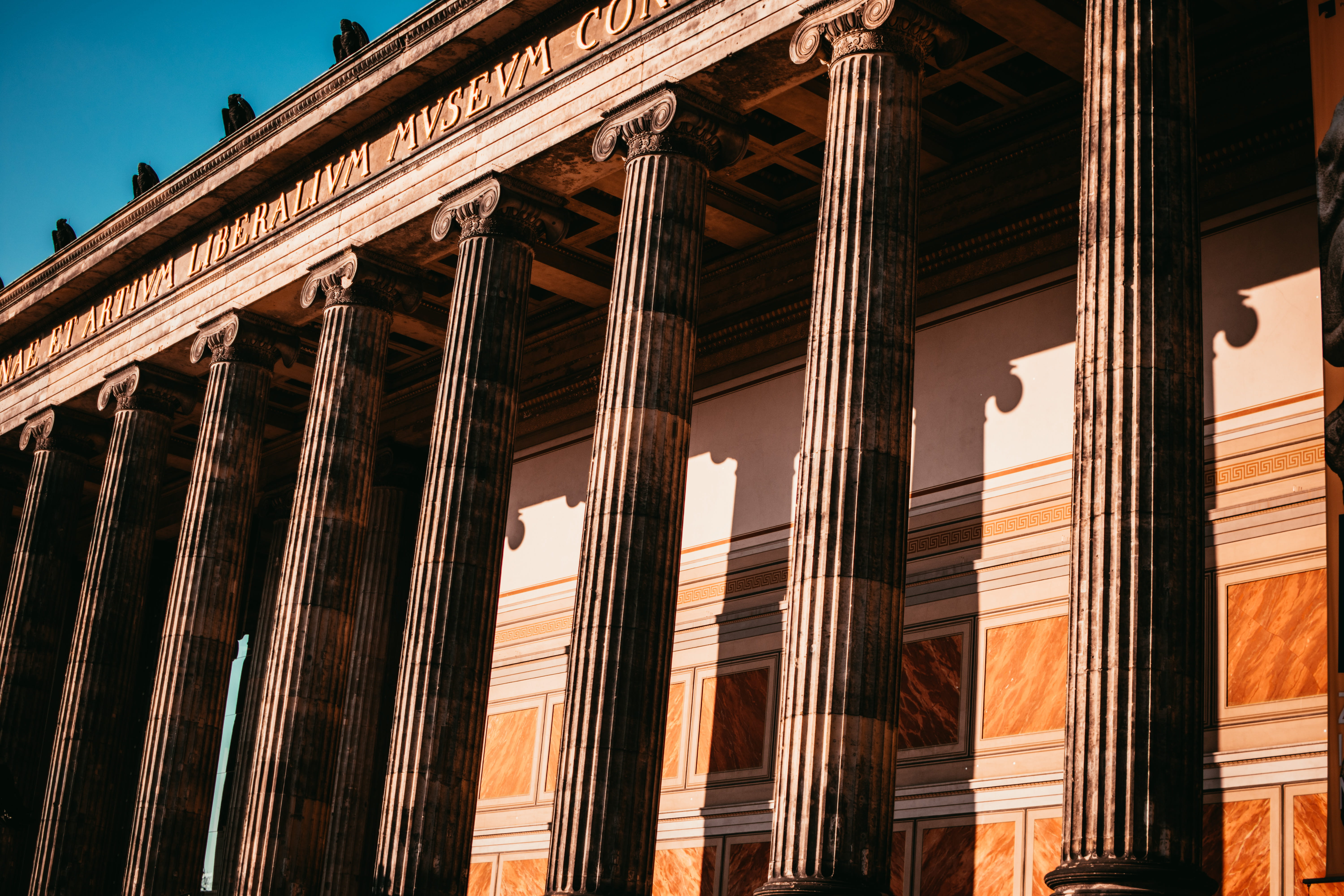 building with multiple pillars, architecture, built structure