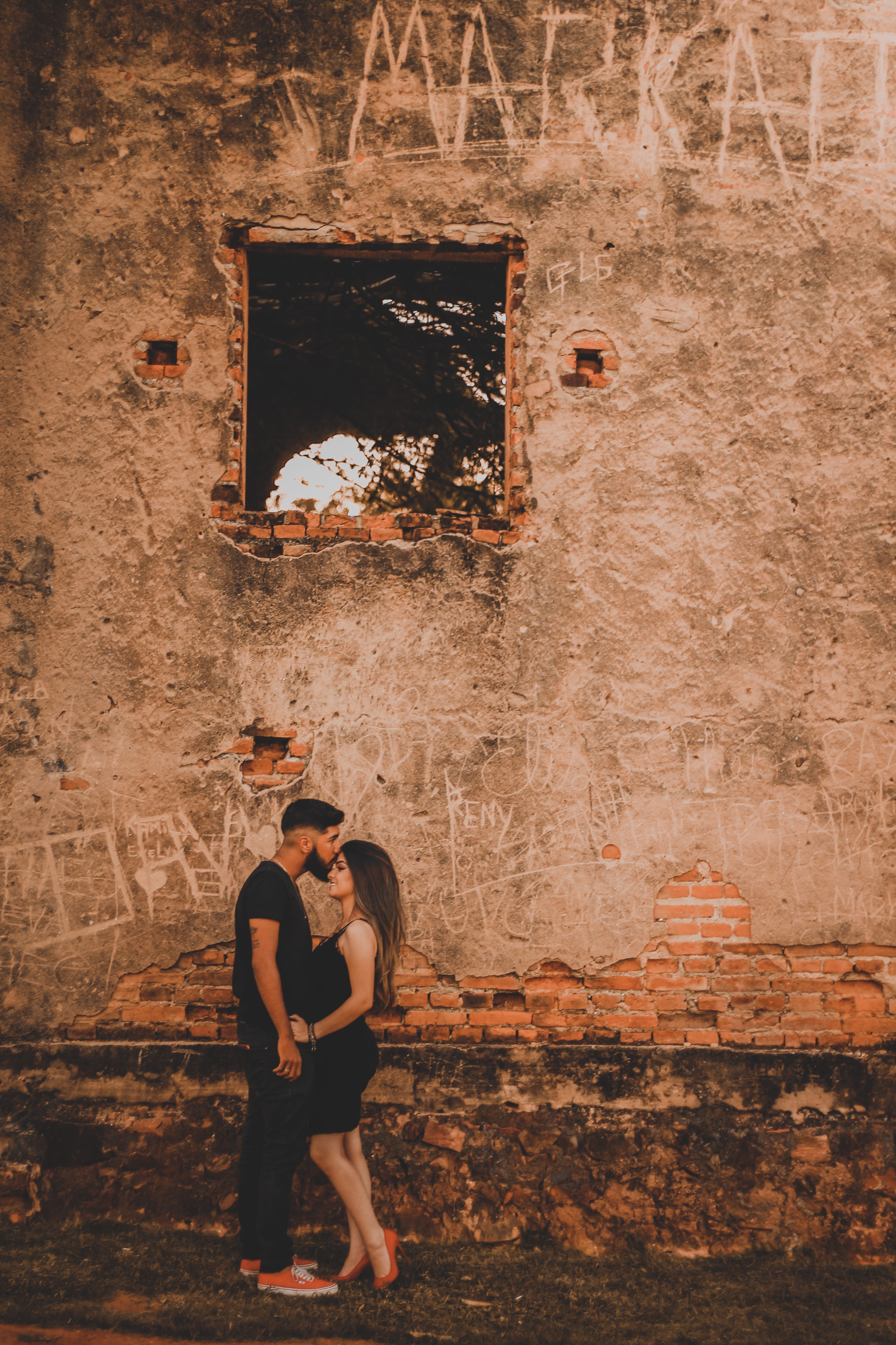 real people, architecture, two people, lifestyles, built structure