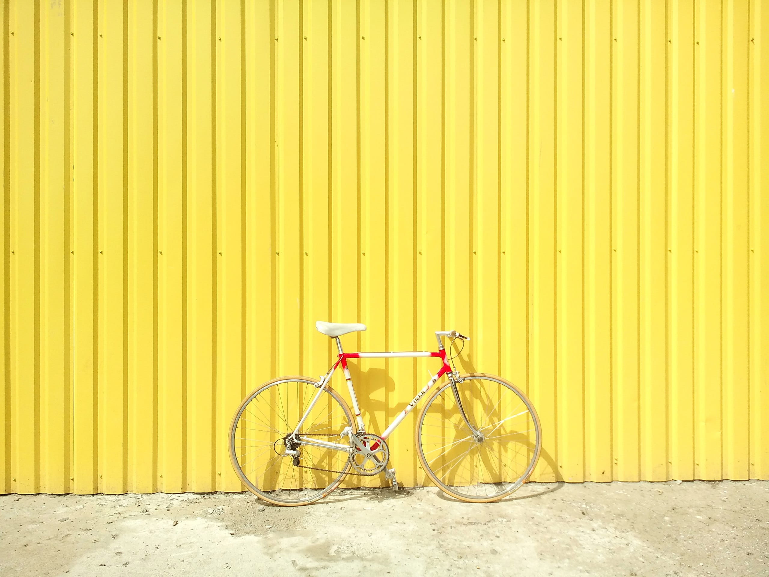 click, yellow, cycle, bike, wheel, bicycle, wall - building feature