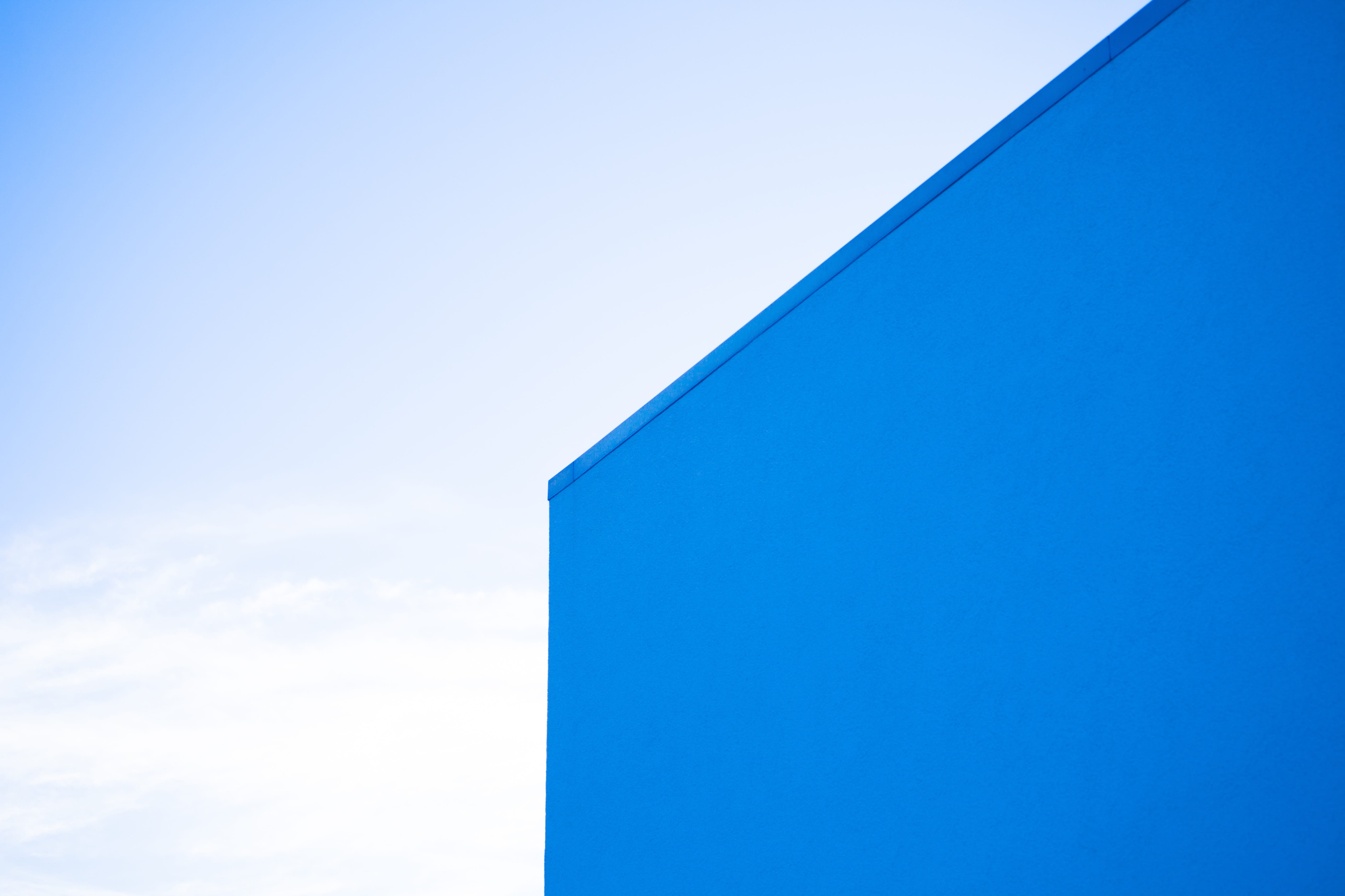 blue background, optical deception, reflection, sky, mirror