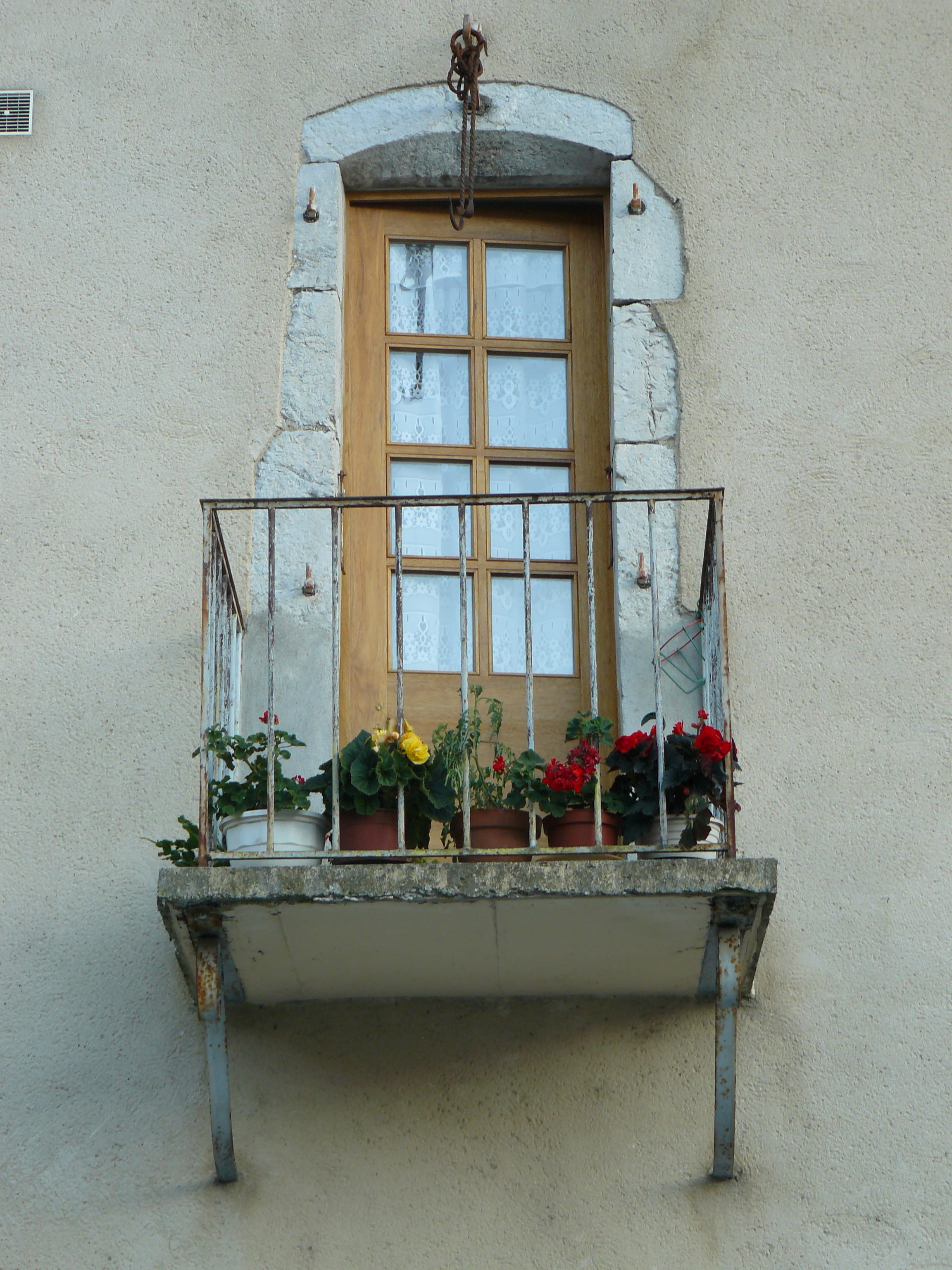 france, built structure, window, architecture, wall - building feature
