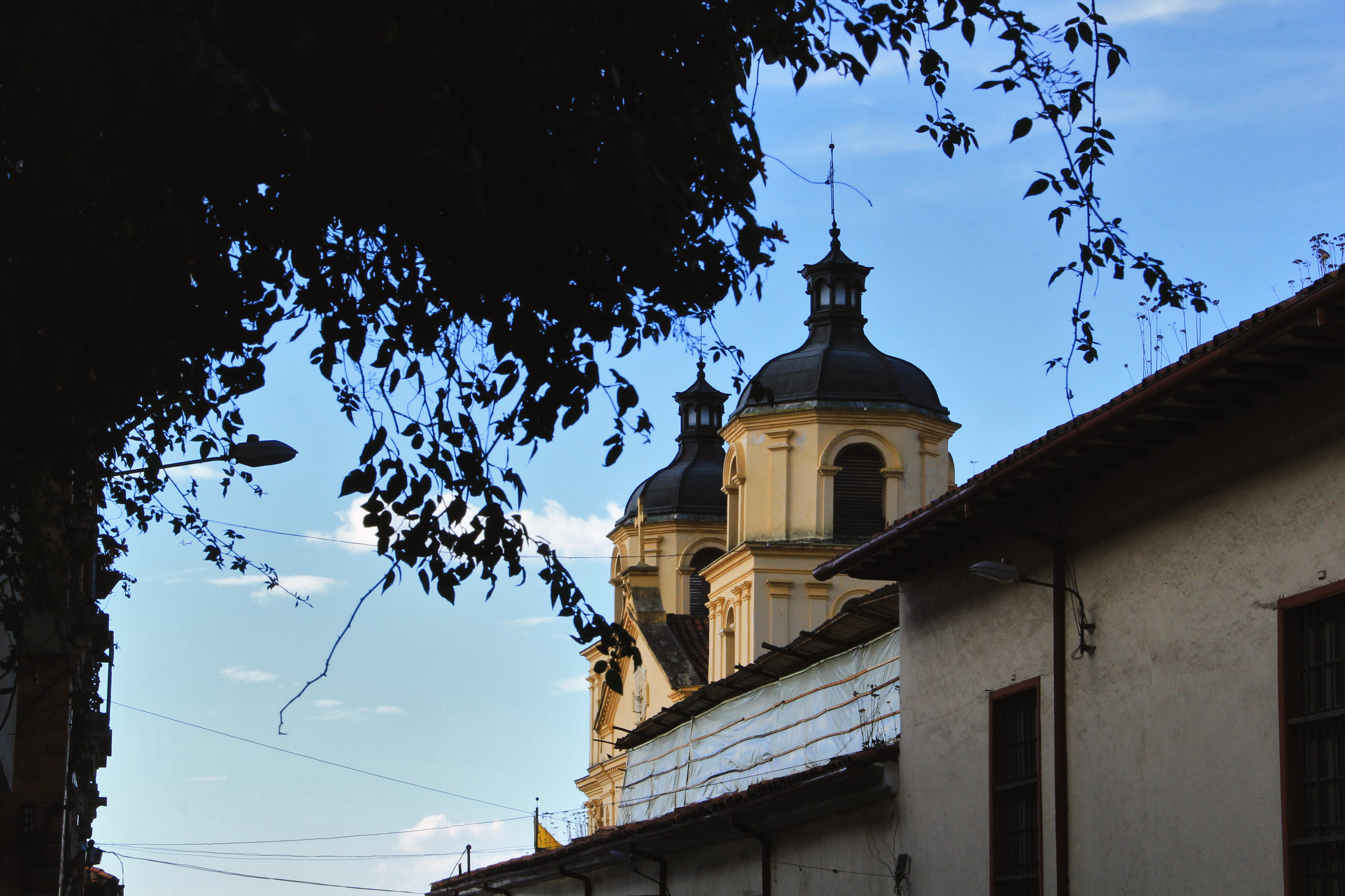 contraste, architecture, built structure, building exterior
