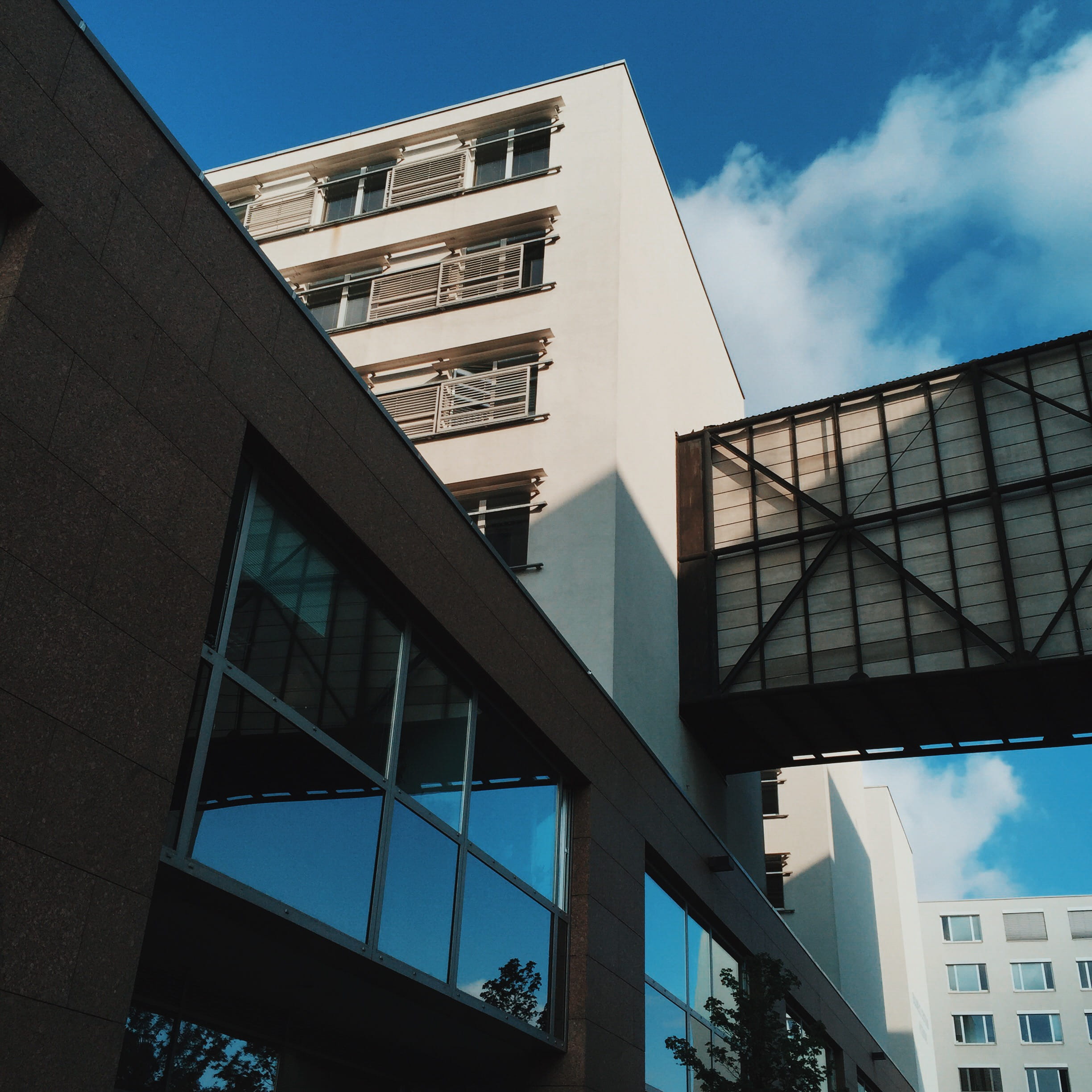 building, modern, sky, built structure, architecture, building exterior