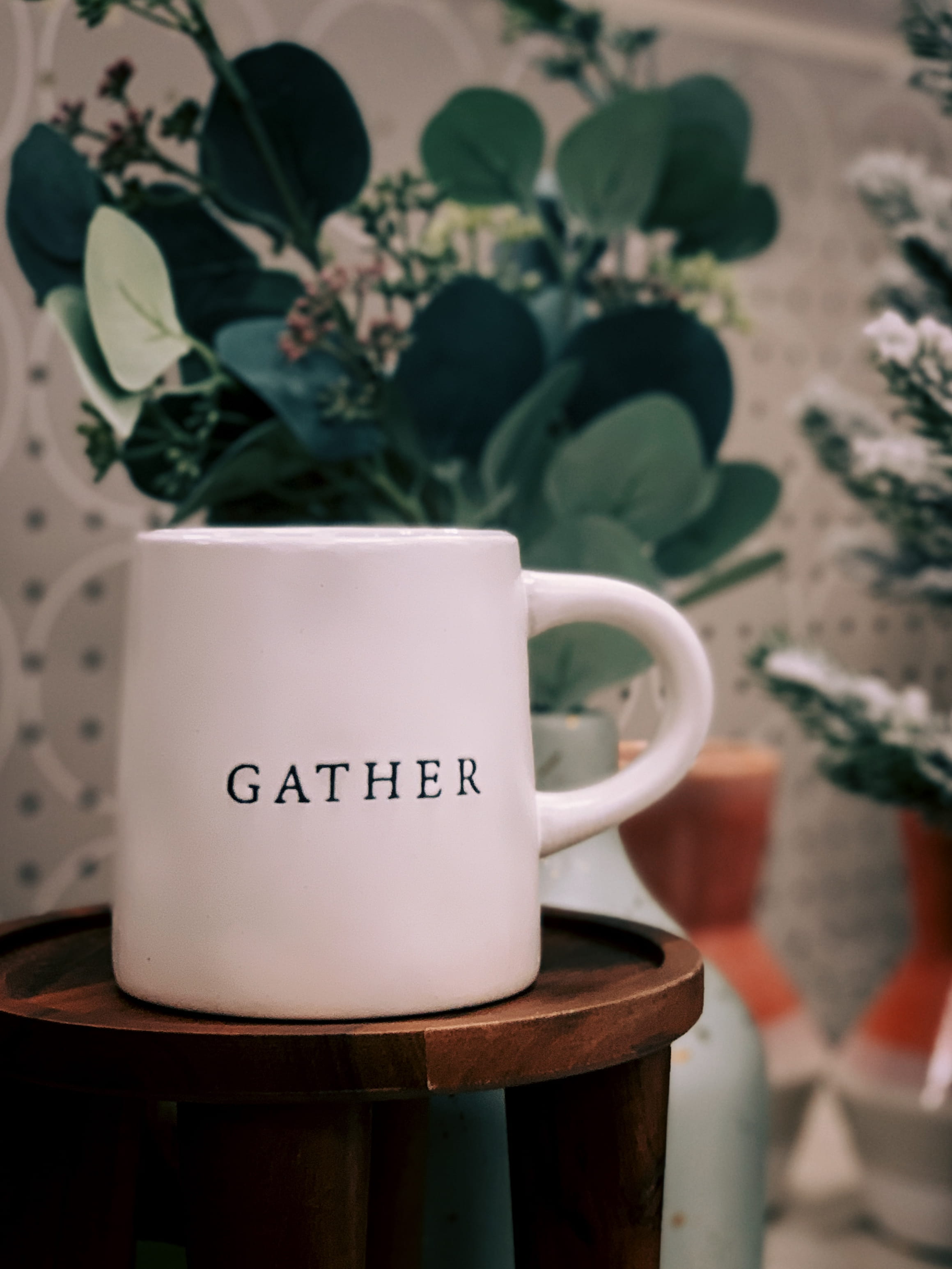 text, mug, plant, communication, western script, cup, table