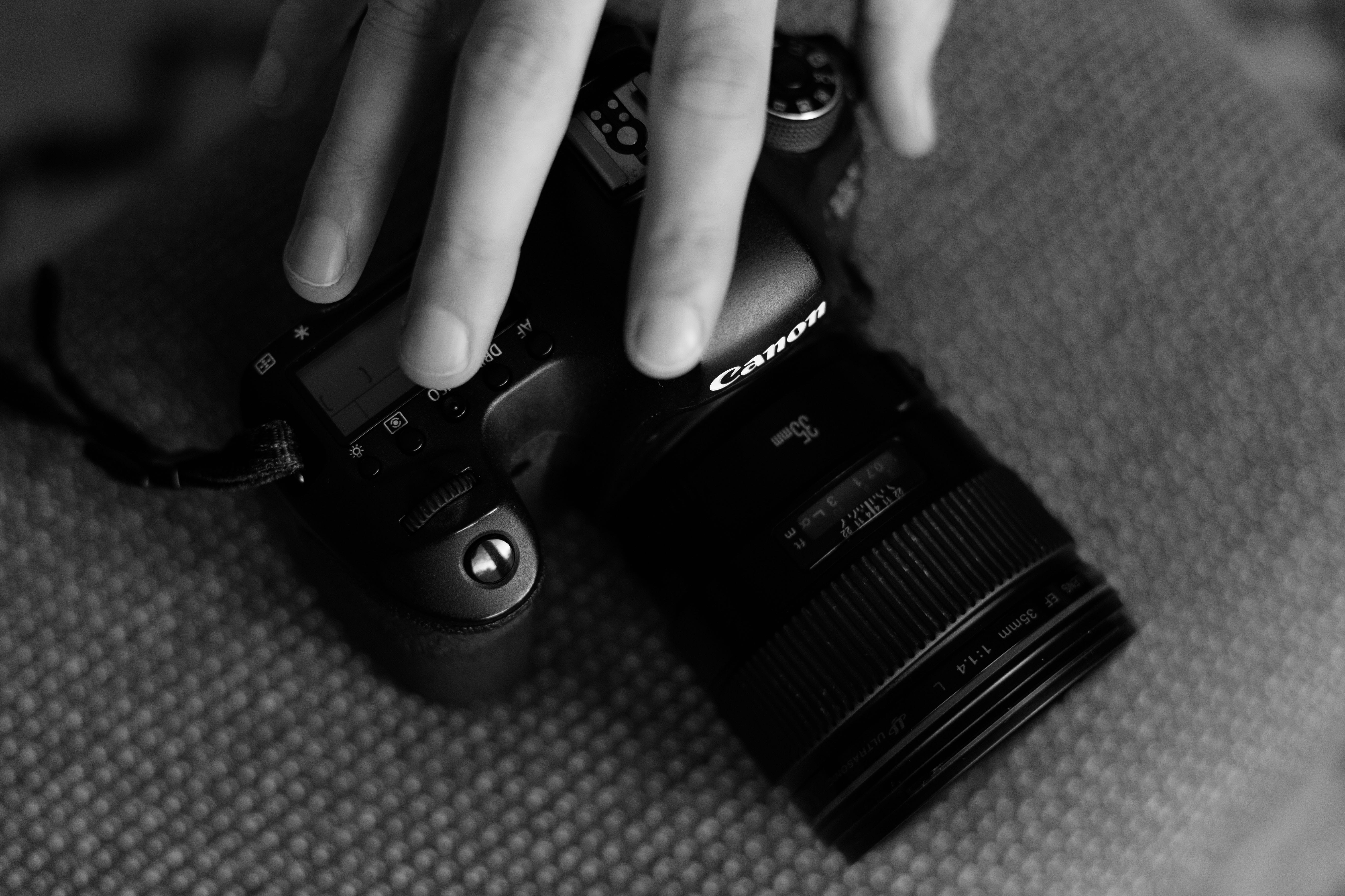 electronics, camera, finger, person, human, digital camera