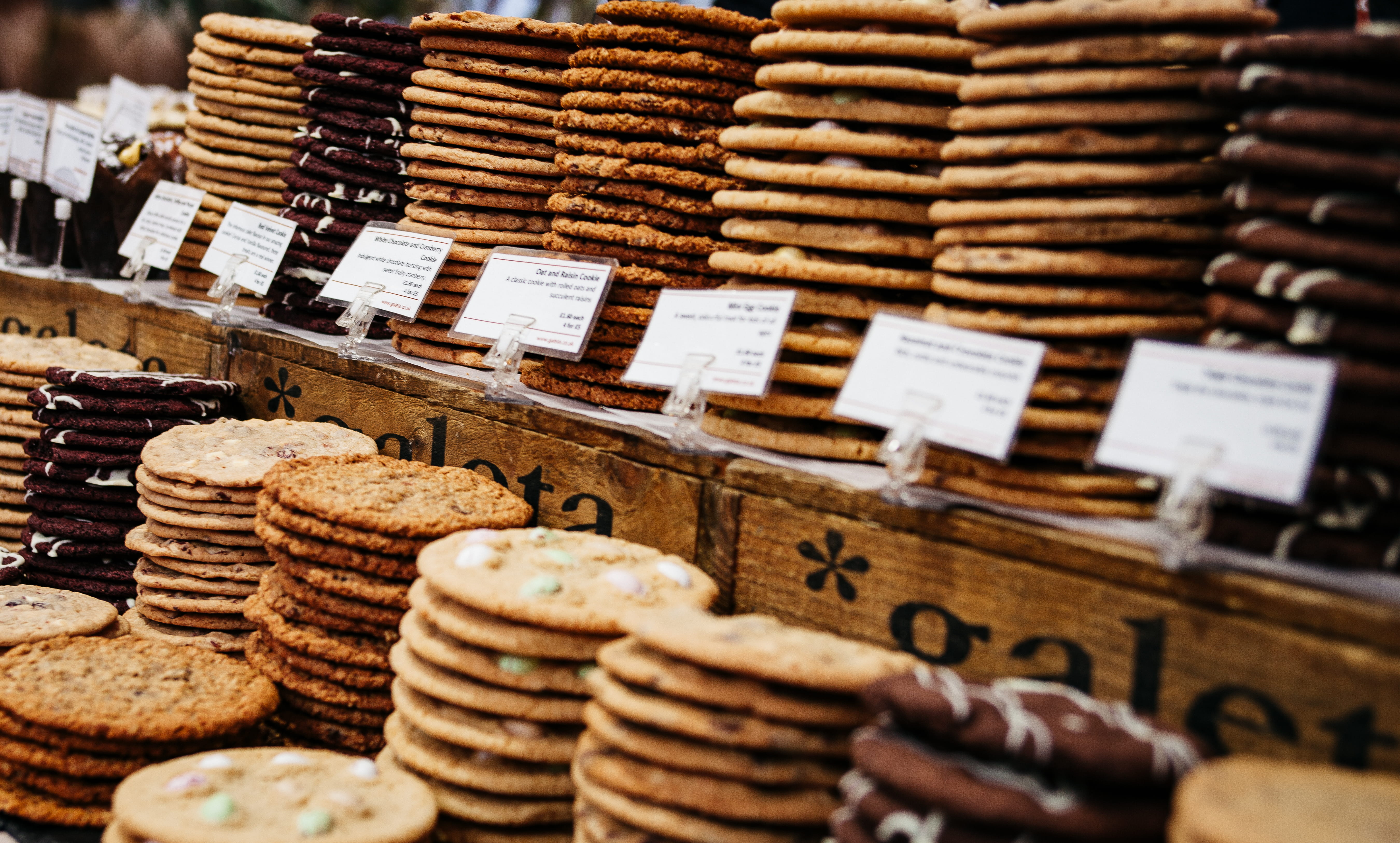 flatbread display store, biscuit, cookie, stack, food, baked