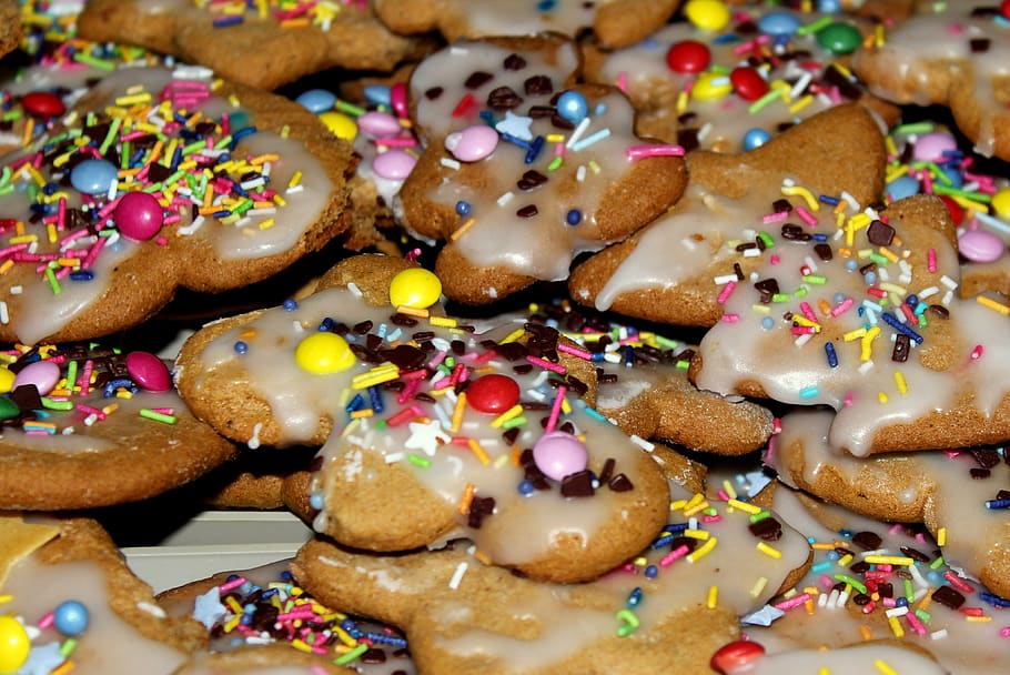 gingerbread, glazed, decorative, cakes, sweets, baked, holidays HD wallpaper