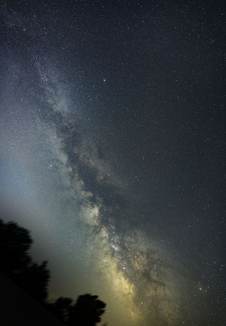 Stars above wiki. Млечный путь с земли. Млечный путь из космоса.