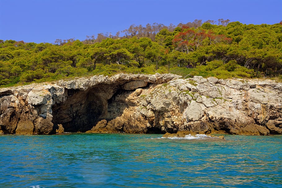 sea, mountain, cliffs, trees, rock, forest, tremiti islands HD wallpaper