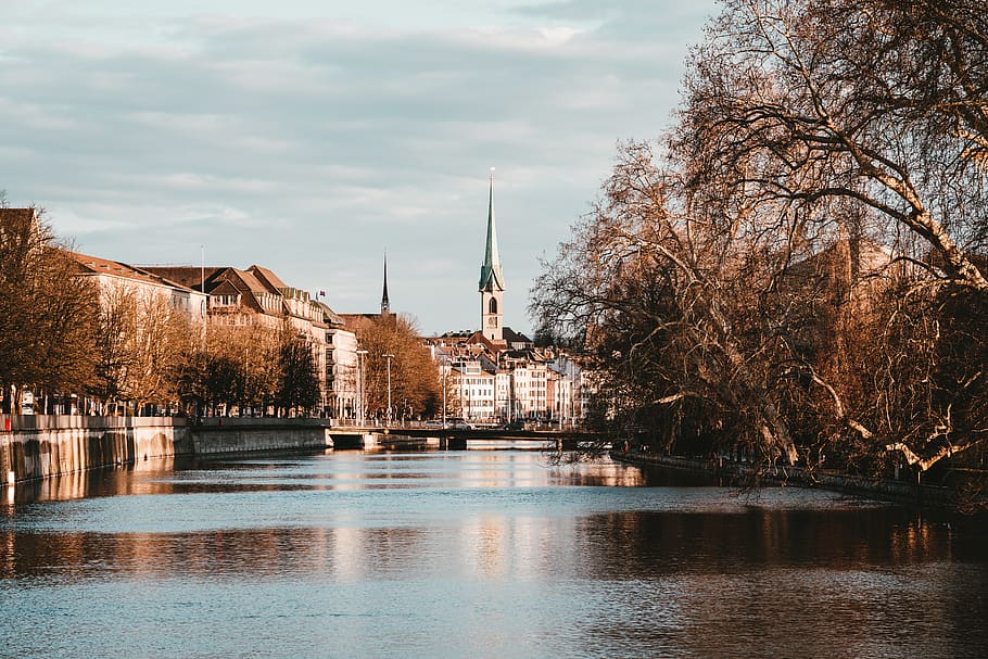 river in city, water, built structure, architecture, building exterior HD wallpaper
