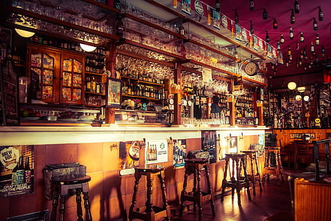 bar, pub, cafe, establishment, stools, counter, alcohol, beer HD wallpaper