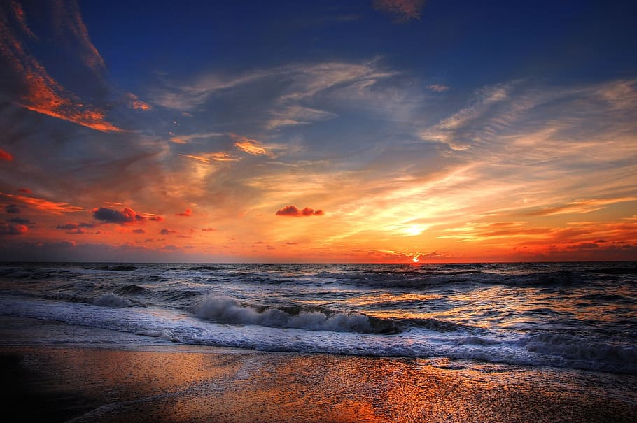 Splashing Waves, beach, blue sky, clouds, coast, gold, landscape HD wallpaper