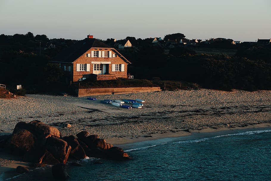 beach front portrait, building, house, rural, nature, outdoors HD wallpaper