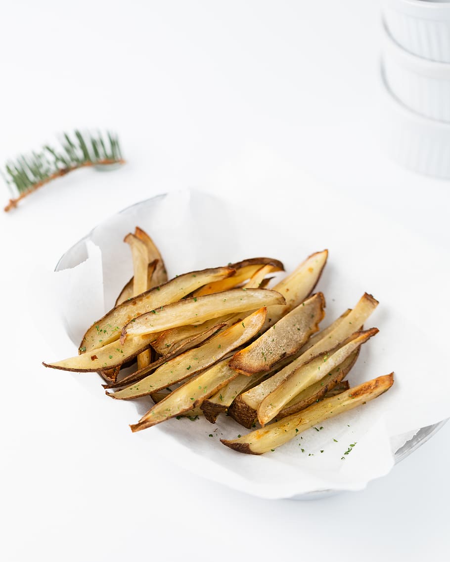 fried vegetables in white ceramic plate, french fries, food and drink HD wallpaper