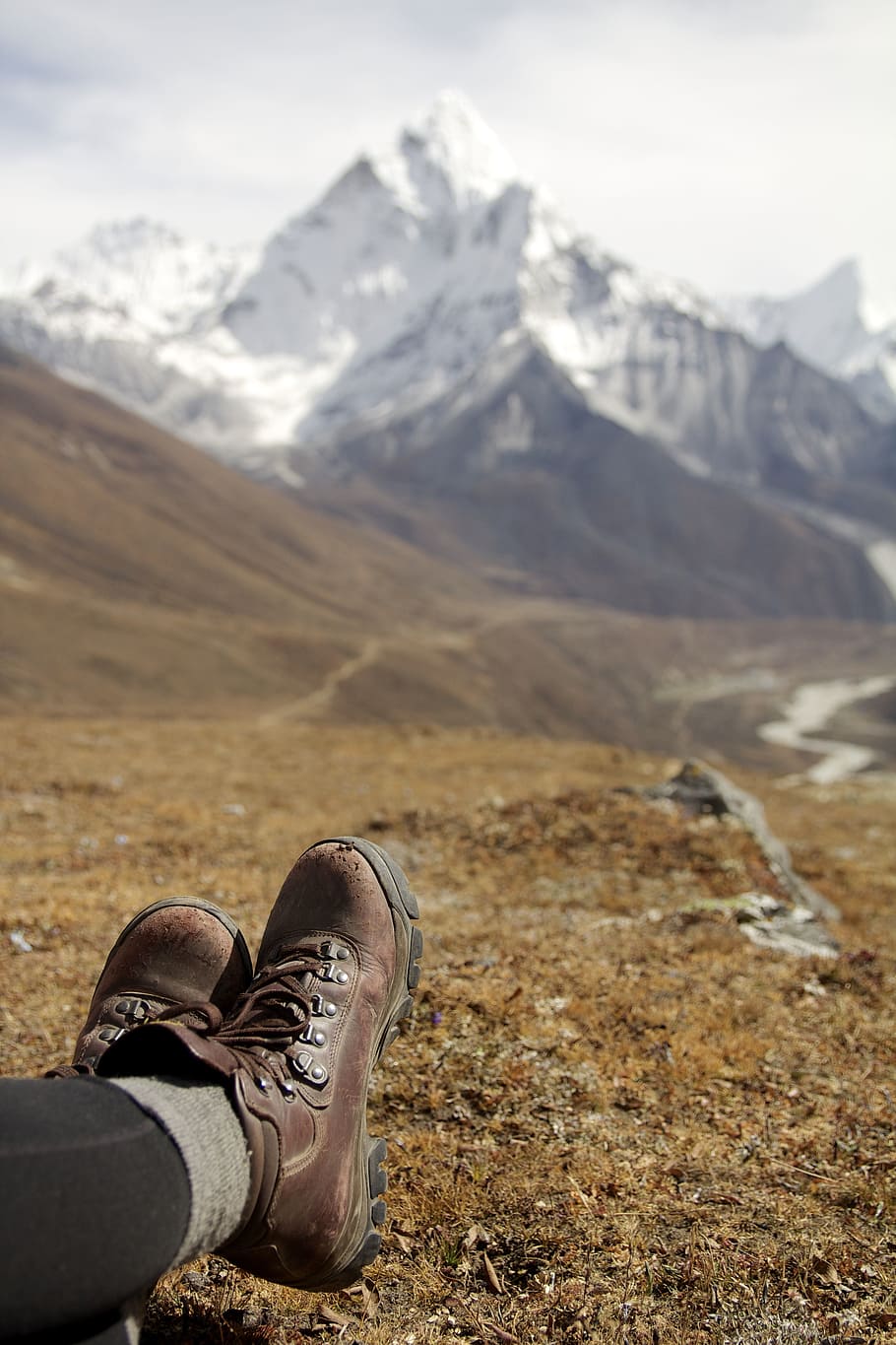 observe, observing, nature, landscape, mountain, range, shoe HD wallpaper