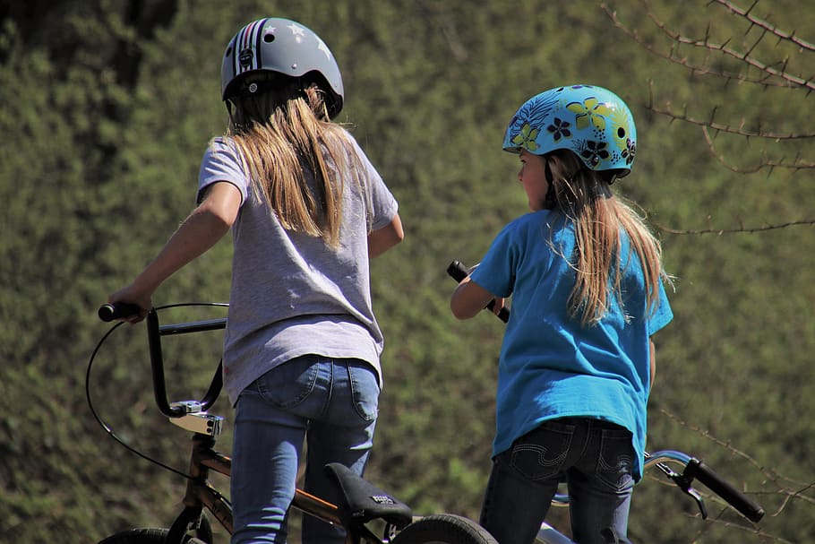 bikepark, bmx, helmet, sisters, conversation, horse, sport