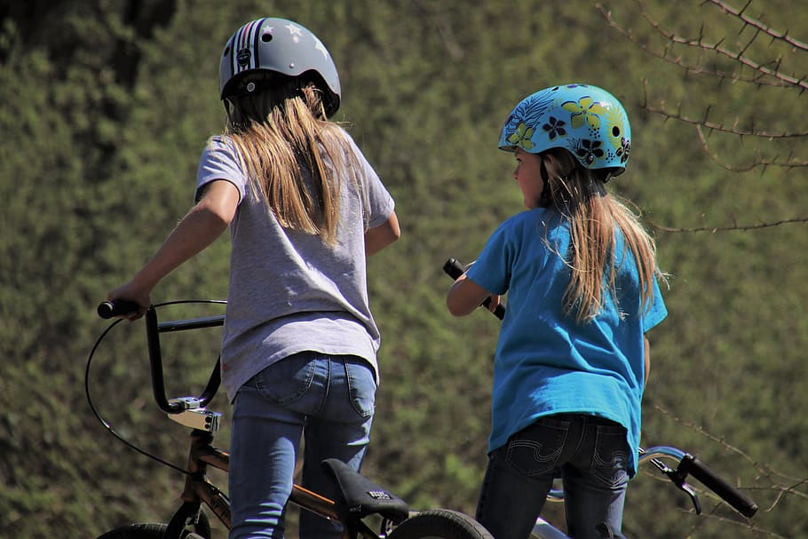 bikepark, bmx, helmet, sisters, conversation, horse, sport, HD wallpaper