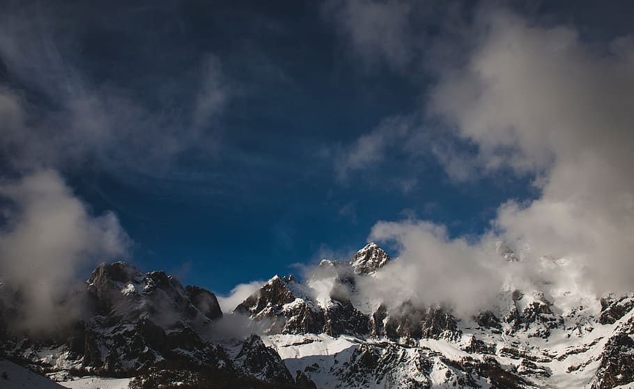 mountain, valley, clouds, blue, sky, snow, winter, sunny, day HD wallpaper