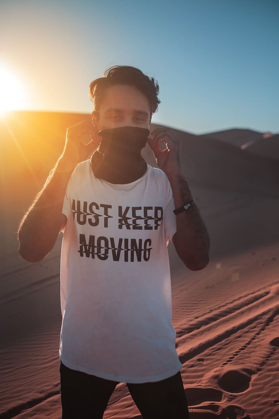 man in white crew-neck t-shirt, nature, soil, outdoors, sand, HD wallpaper