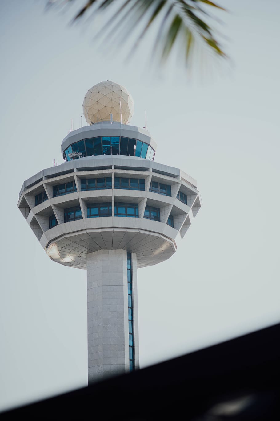 white concrete tower during daytime, architecture, building, control tower HD wallpaper