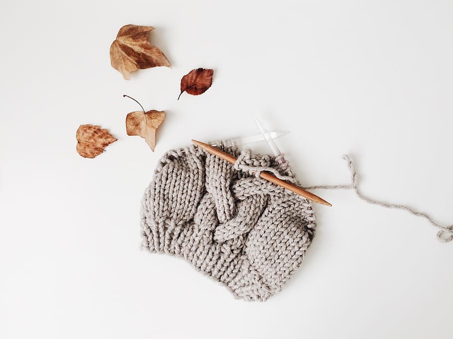 gray knitted beanie hat, white background, studio shot, wool HD wallpaper