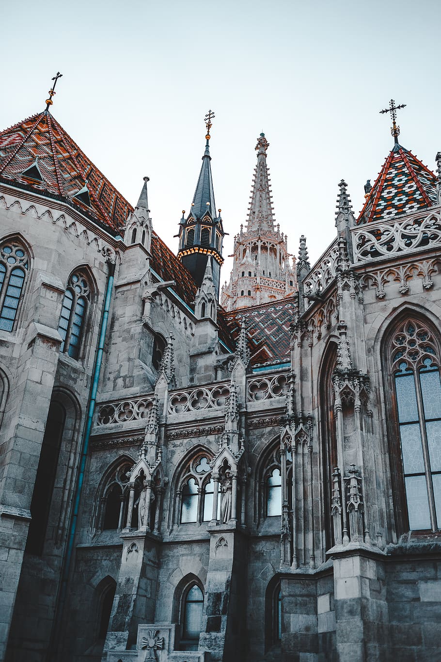 sunshine, colourful, moody, tower, church, budapest, building exterior HD wallpaper
