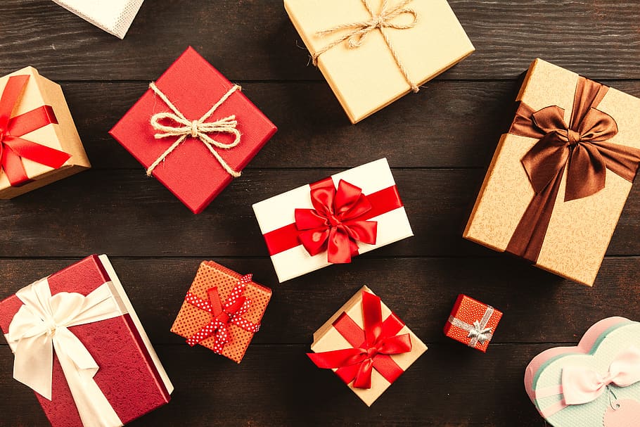 gift, box, christmas, present, celebration, holiday, seasonal HD wallpaper