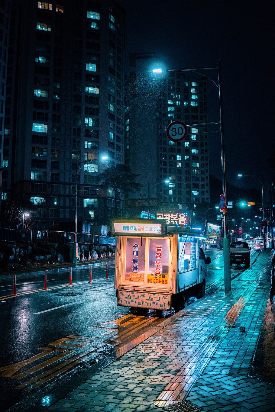 truck parked beside light post, city, illuminated, night, architecture HD wallpaper