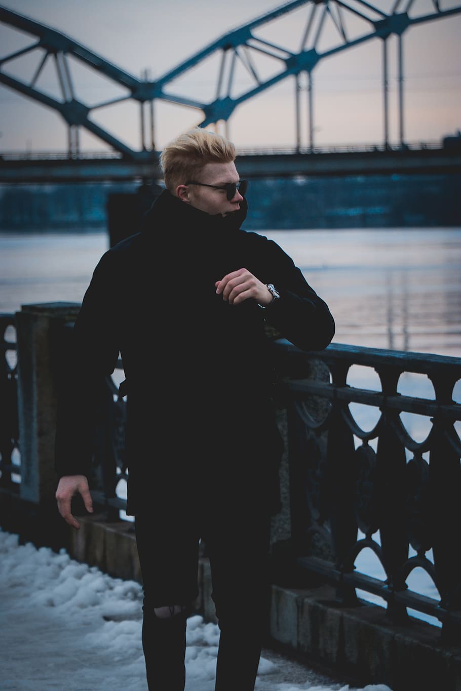 model, male, winter, walking, street, city, downtown, concrete jungle HD wallpaper