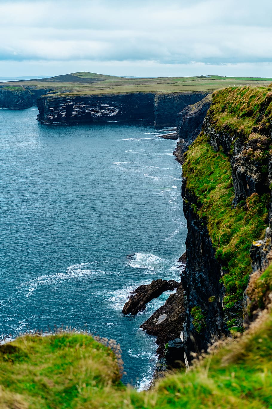 sea bed view from the clift, cliff, nature, outdoors, promontory HD wallpaper
