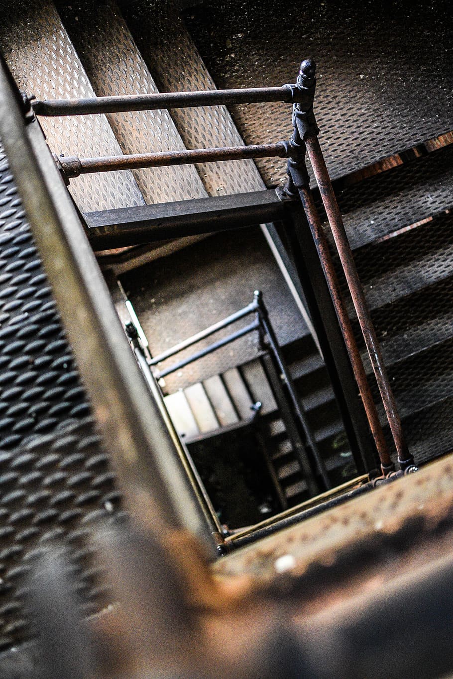 stairs, rust, metal, no people, architecture, railing, indoors HD wallpaper