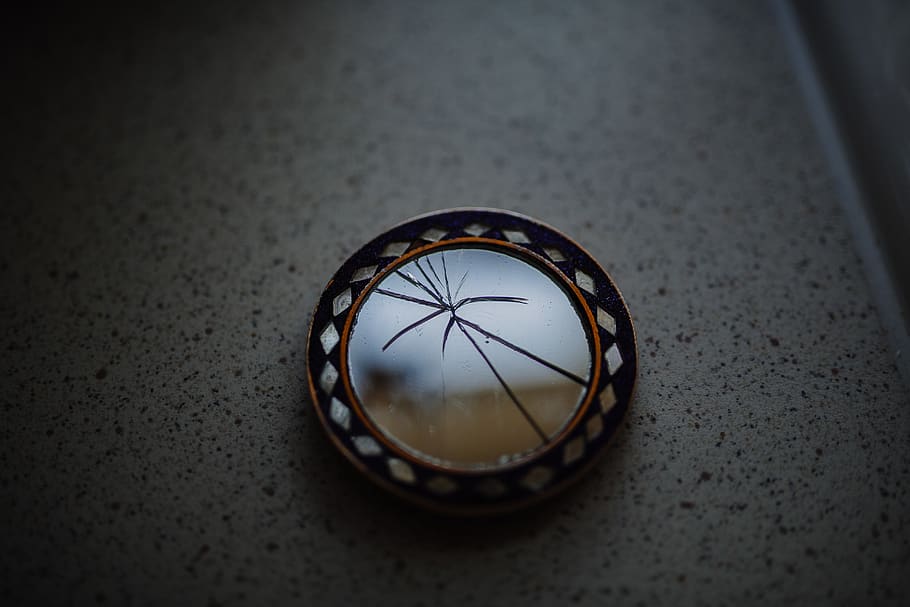 mirror, broken, crack, indoors, shape, time, clock, no people HD wallpaper