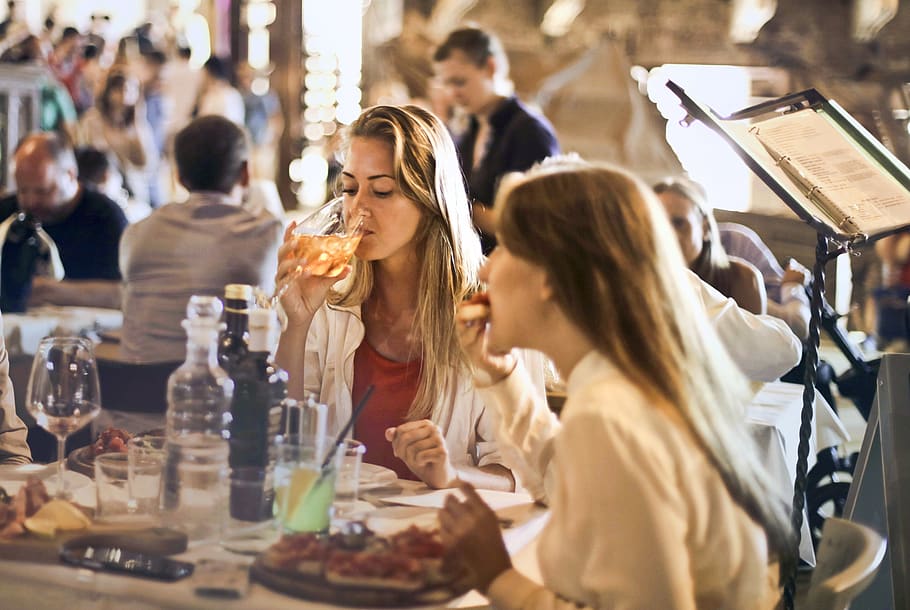 Woman Drinking Wine, diner, dining, dinner, eat, eating, feast HD wallpaper