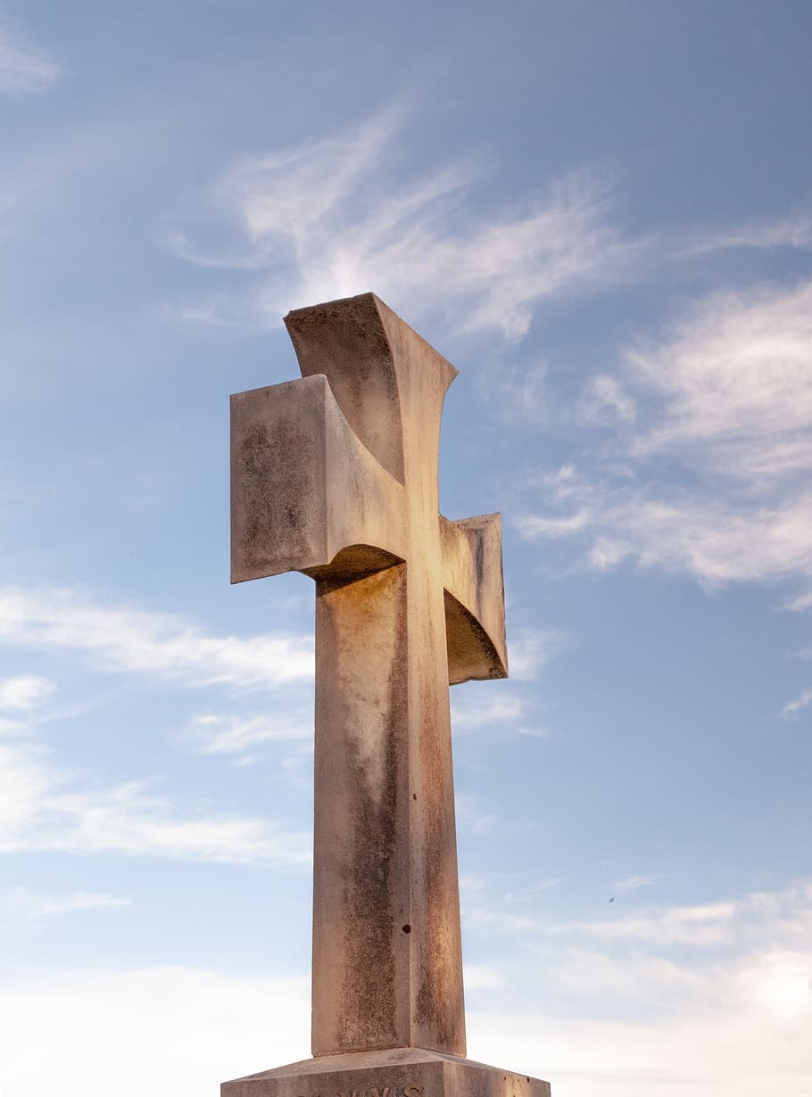 gray cross monument, cloud - sky, low angle view, religion, belief HD wallpaper